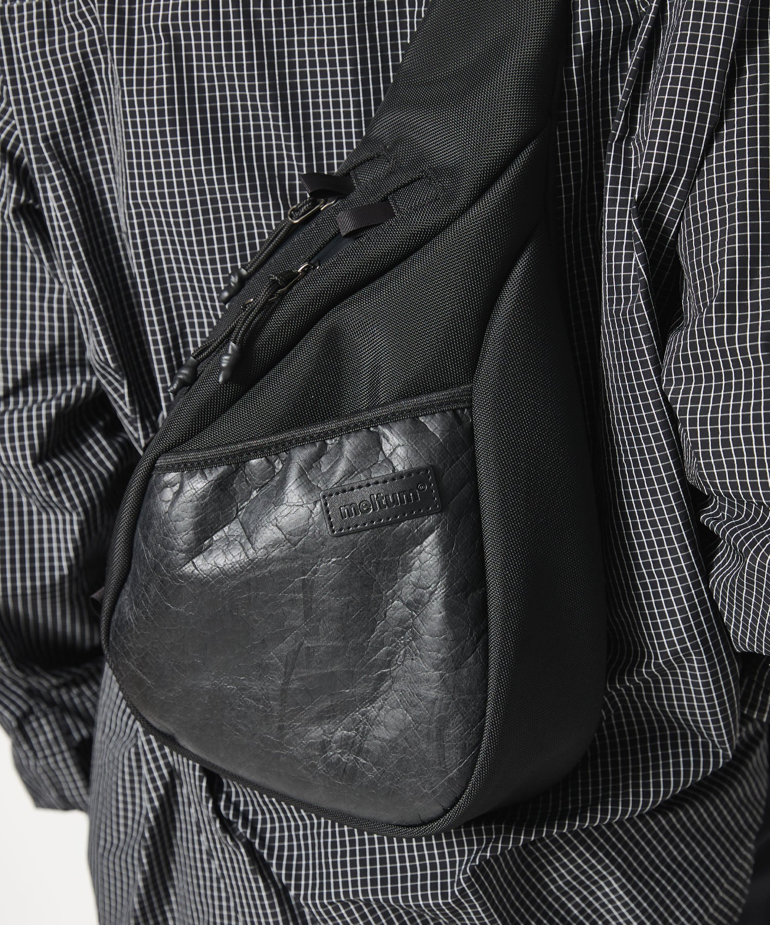 Tyvek®︎ ONESHOULDER BAG