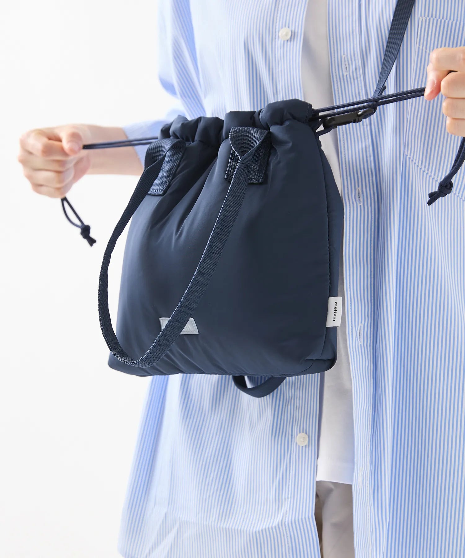 SOFT SHELL SHOULDER POUCH