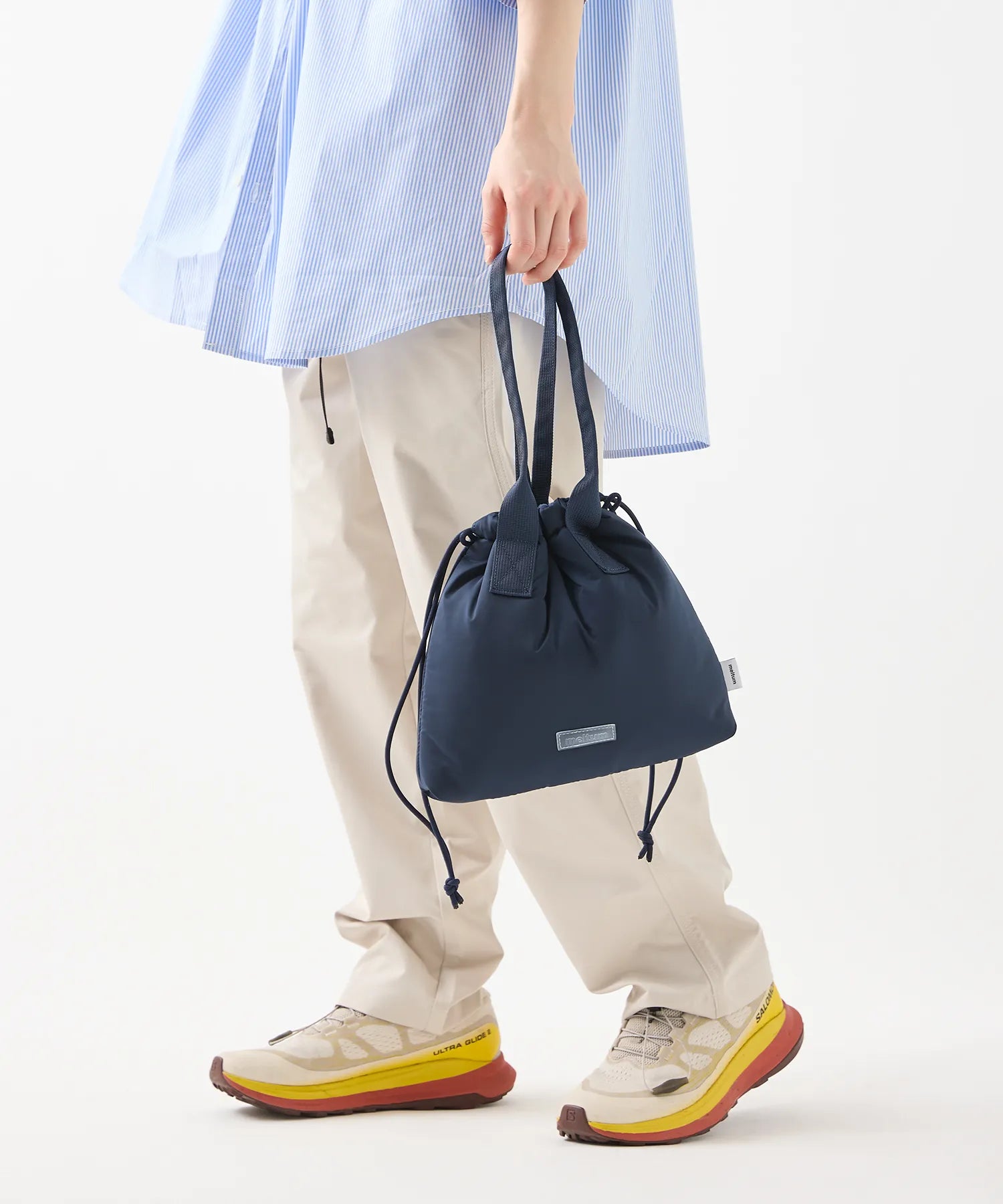 SOFT SHELL SHOULDER POUCH