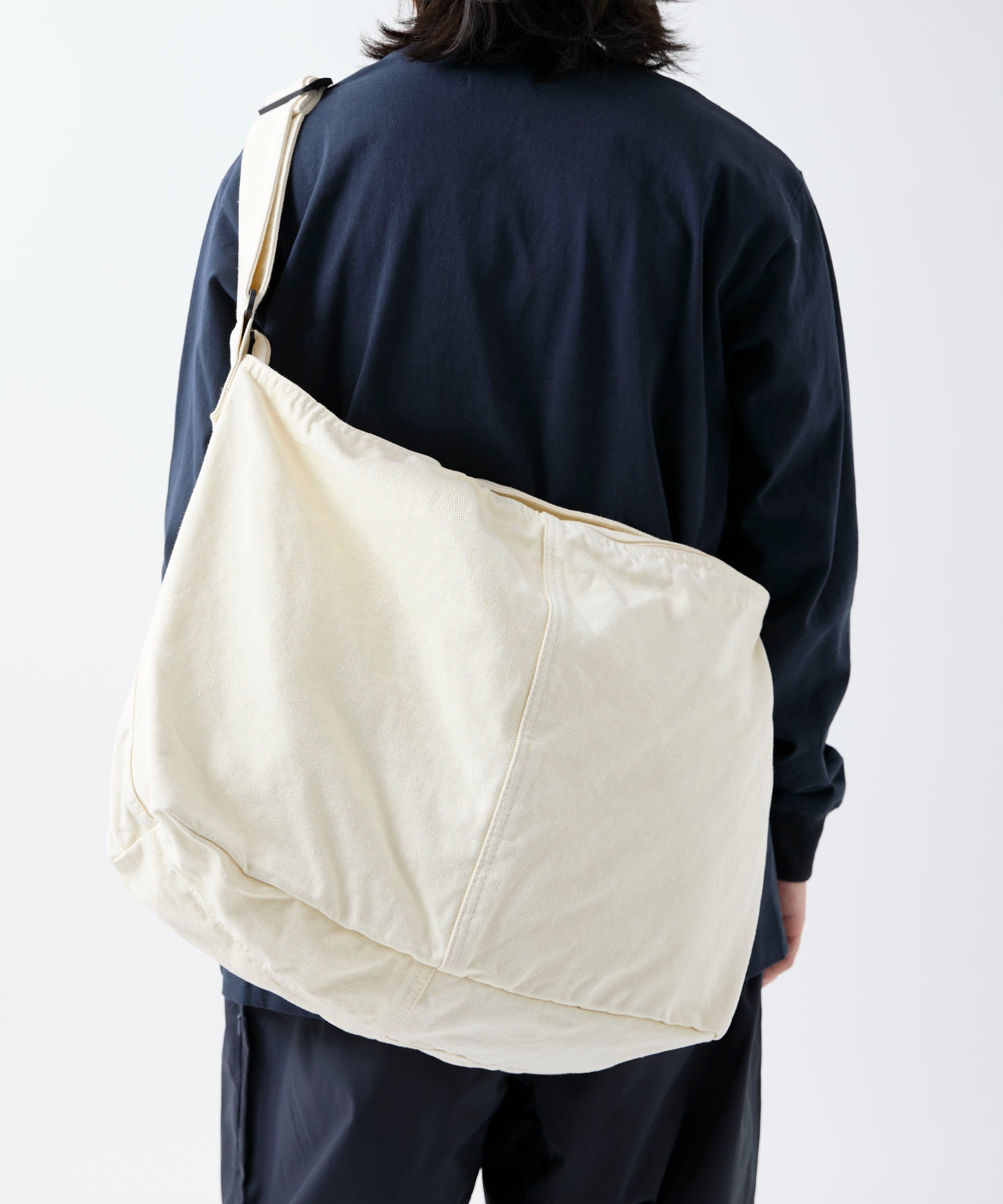 canvas messenger bag