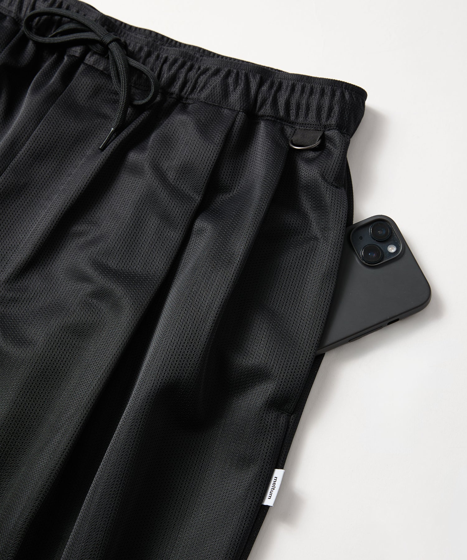 【2026.2.18 WED 18:00~ INSTOCK】MESH EASY SLACKS