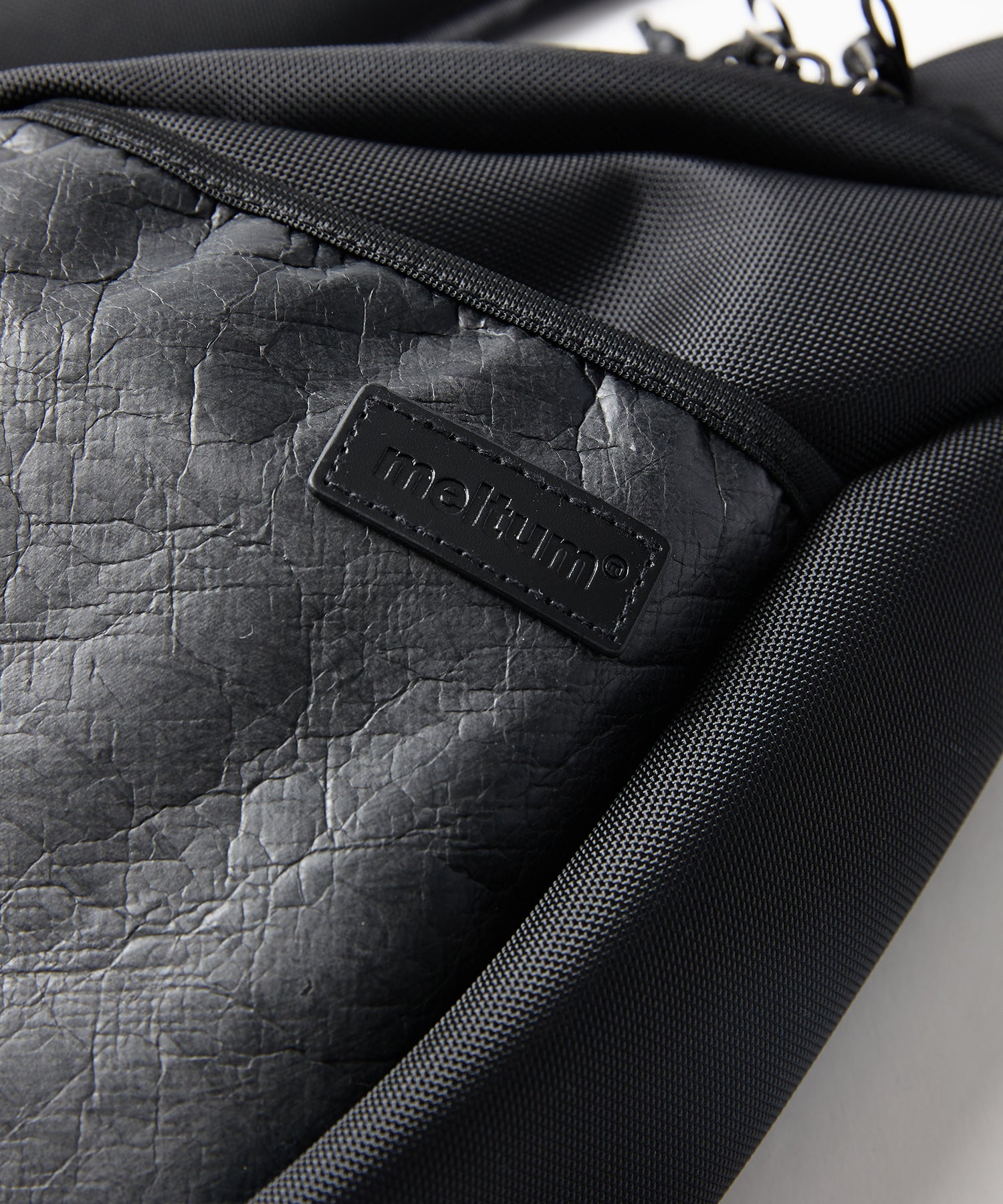 Tyvek®︎ ONESHOULDER BAG