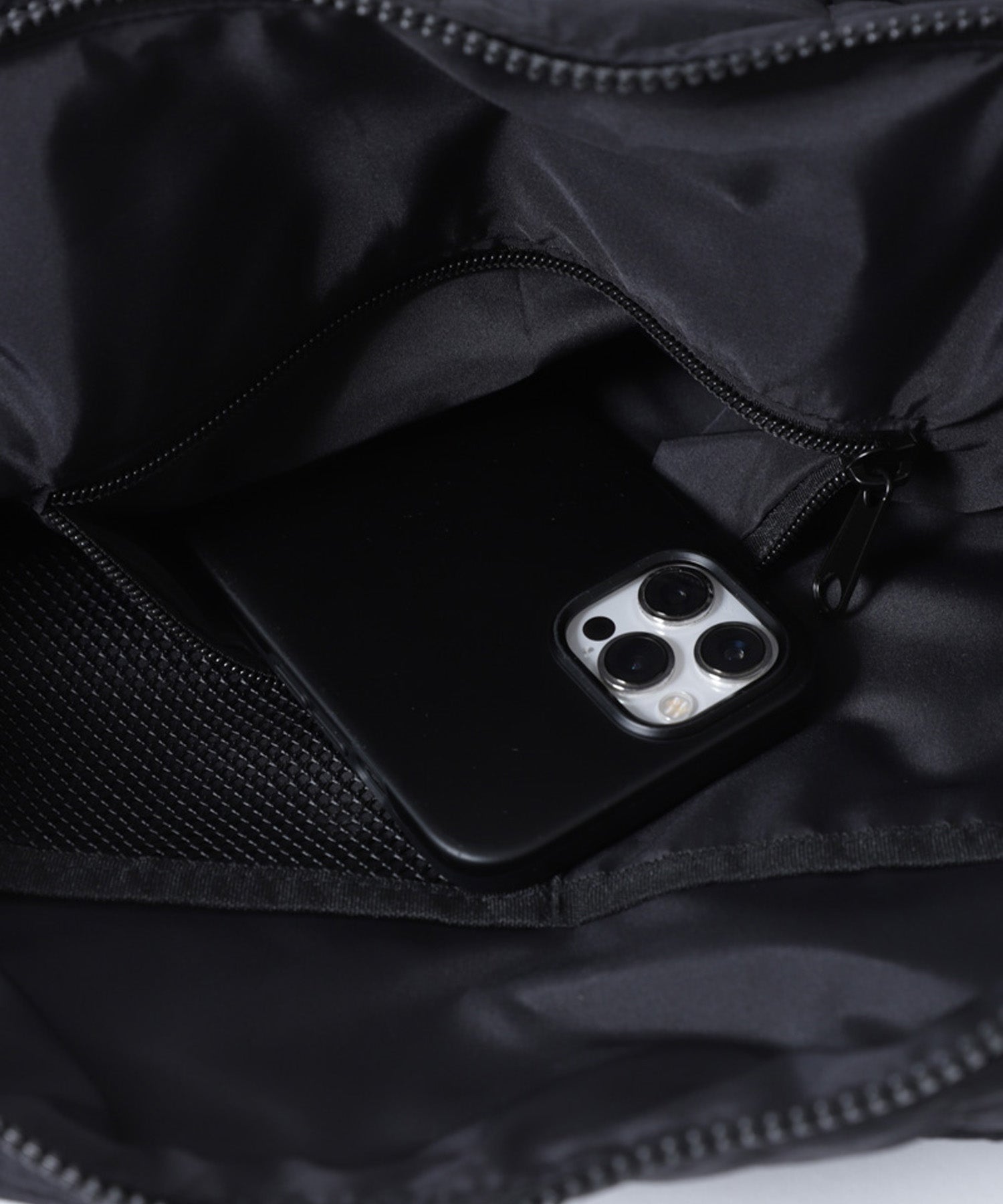 QUILTING POUCH SHOULDER BAG