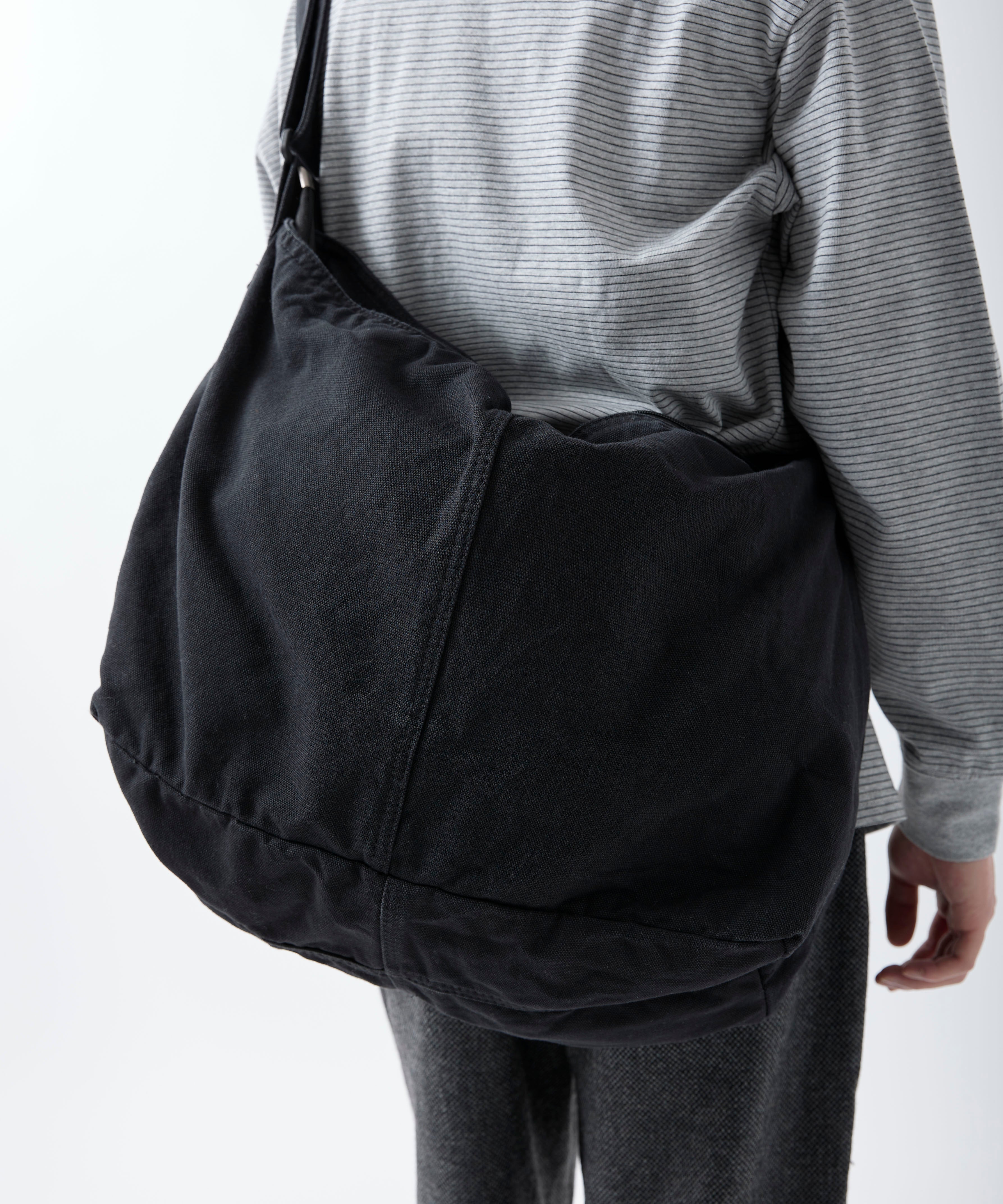 canvas messenger bag