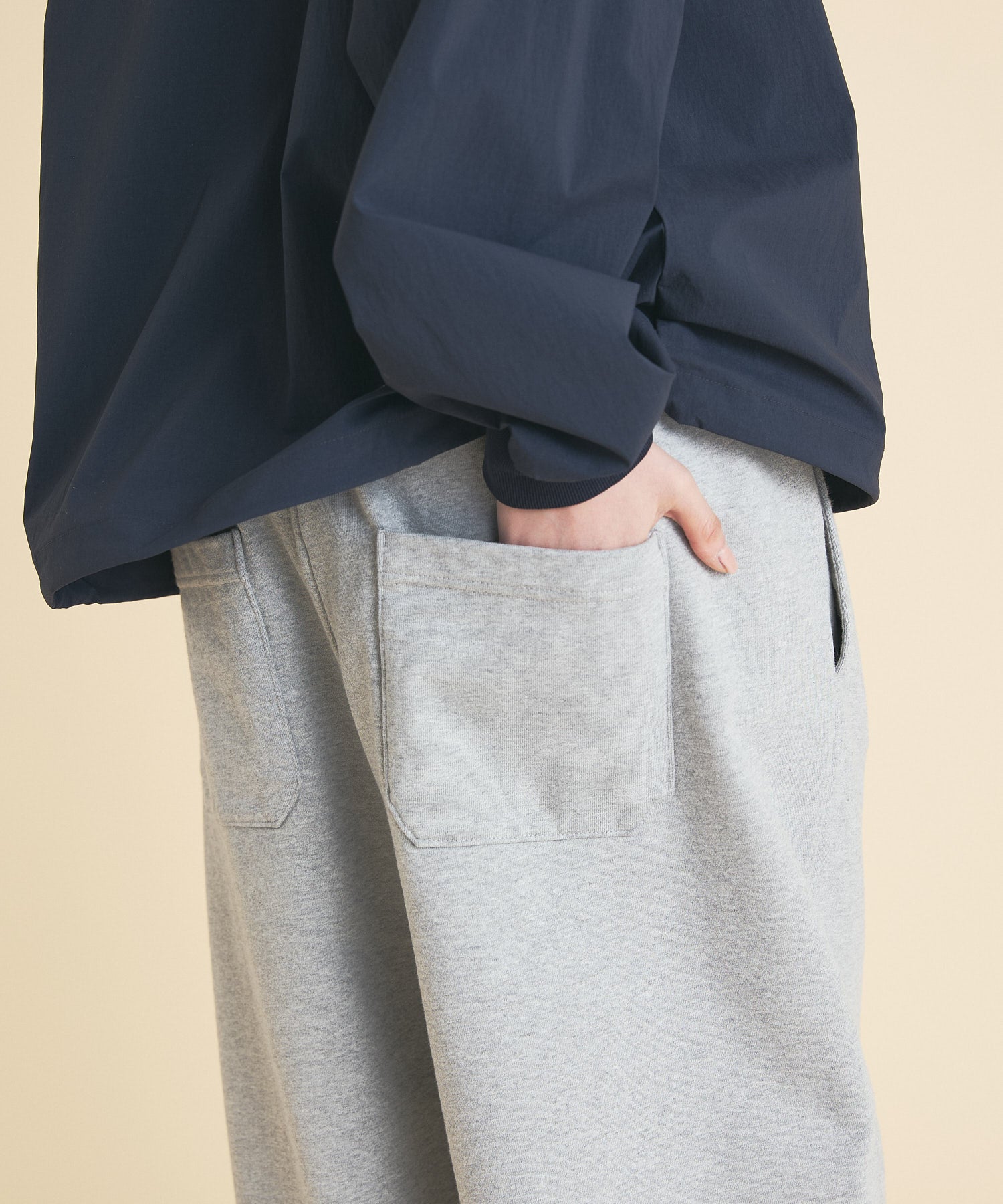 2TUCK WIDE SWEAT PANTS