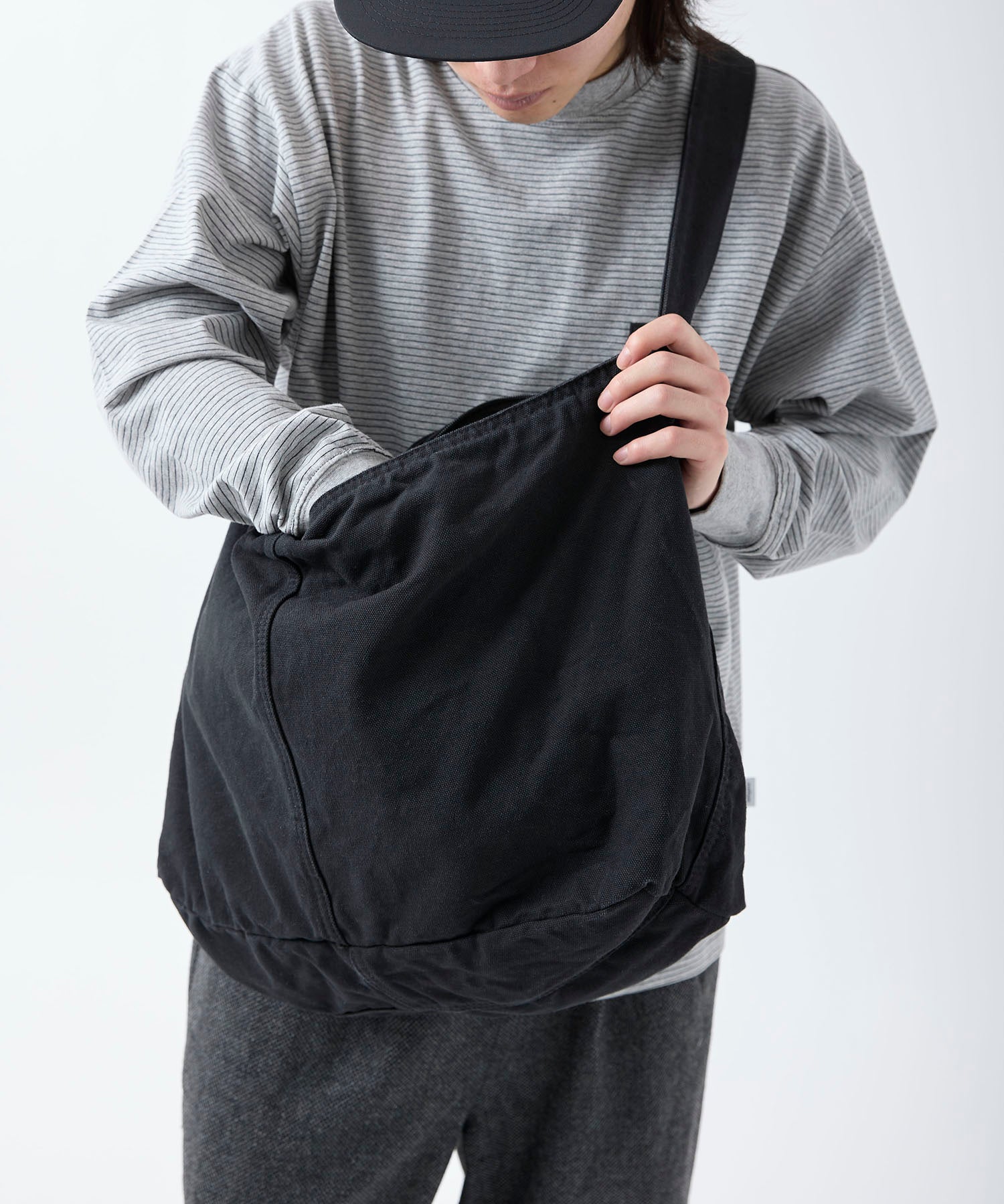 canvas messenger bag