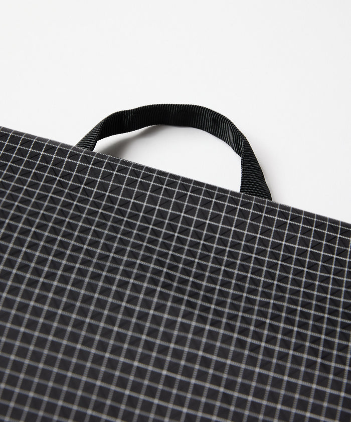 COMPACT MESSENGER BAG