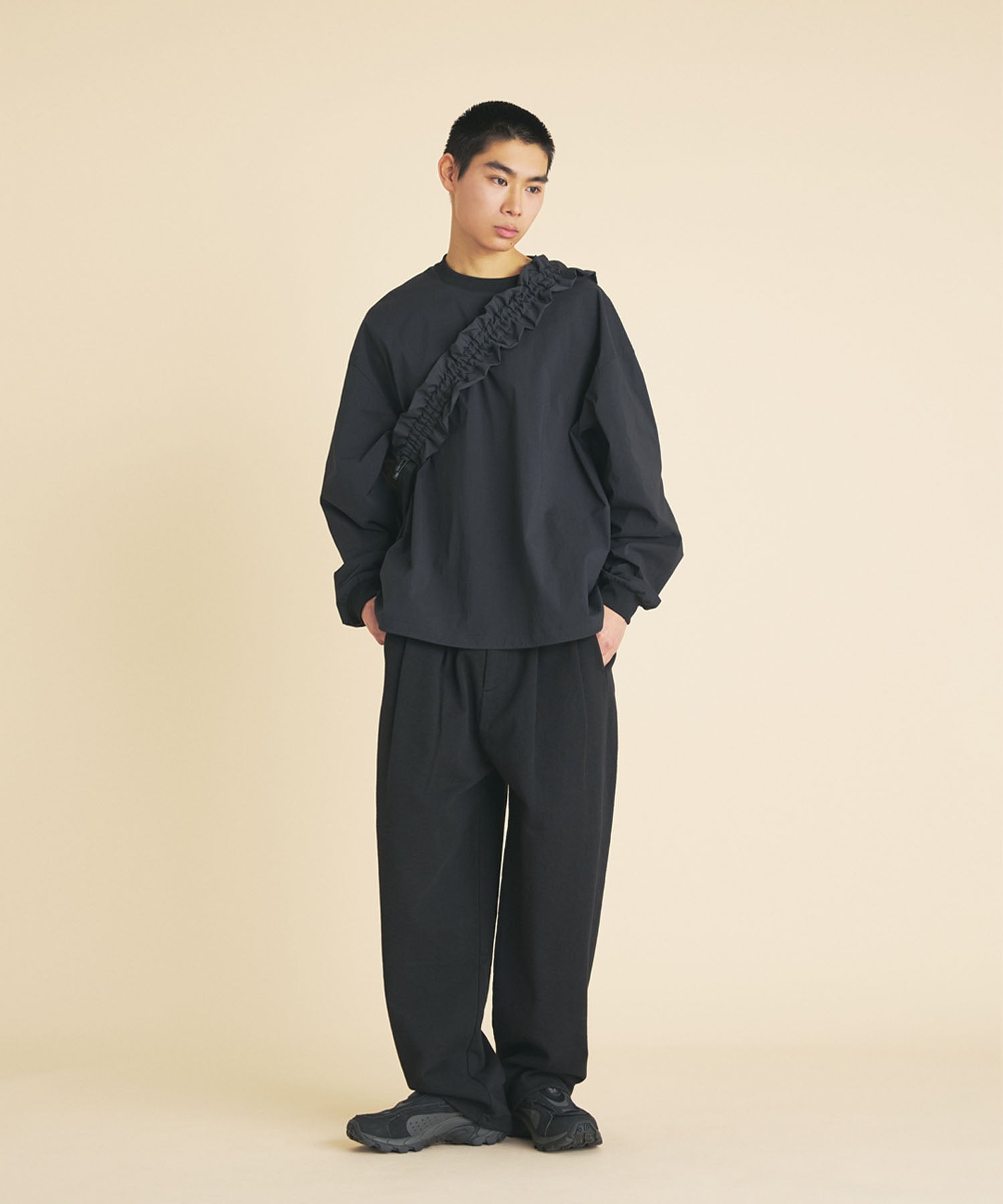 2TUCK WIDE SWEAT PANTS