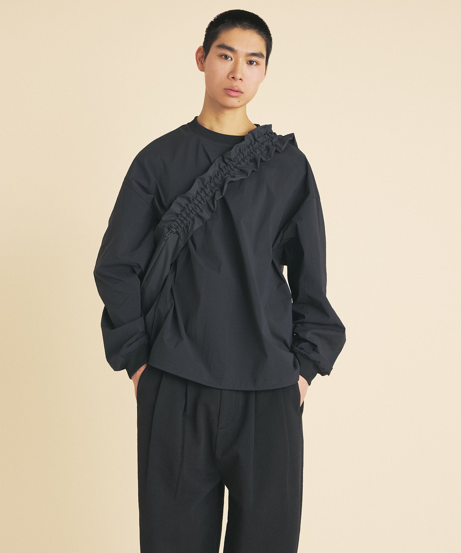 NYLON CREW 長袖上衣