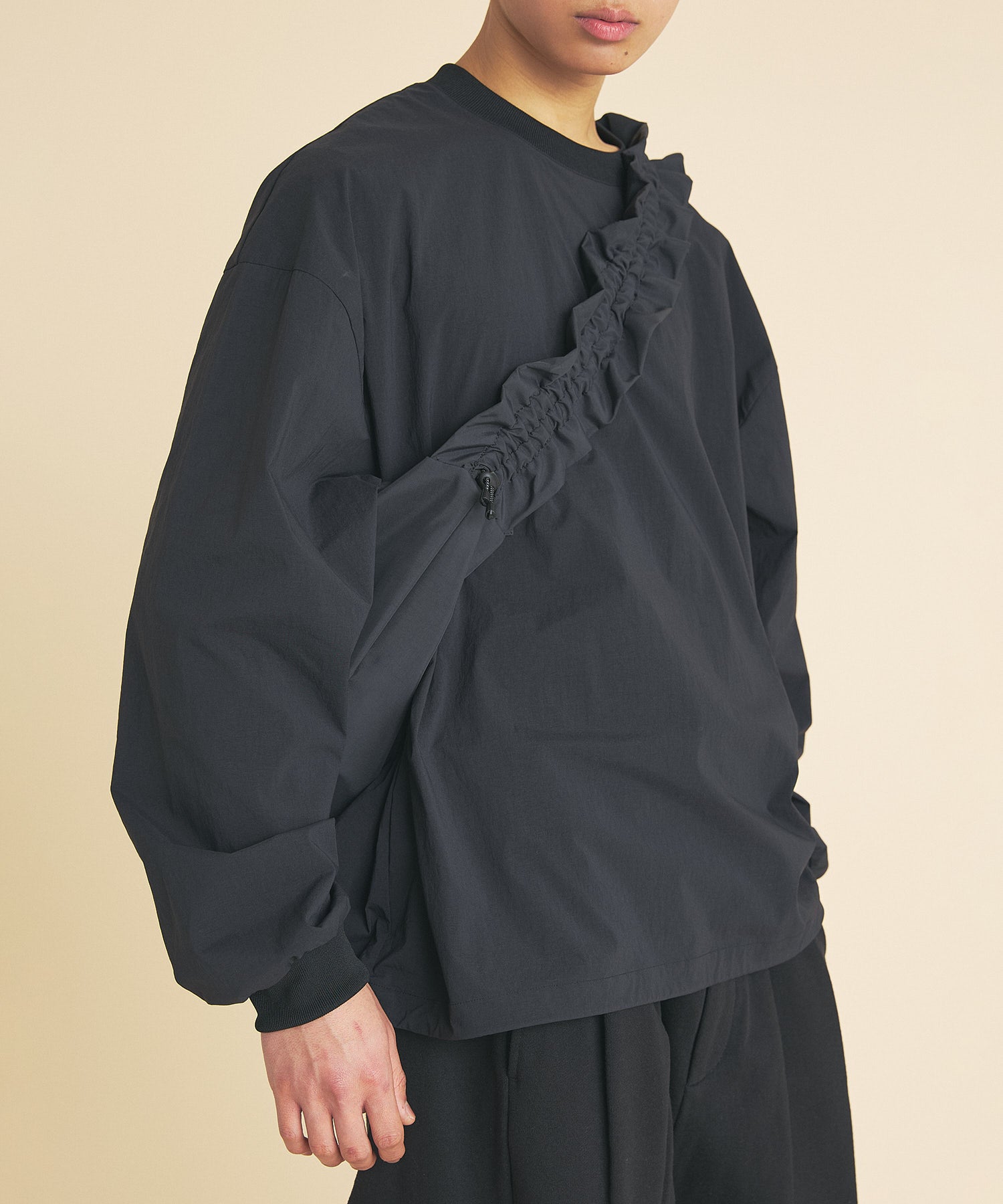 NYLON CREW 長袖上衣