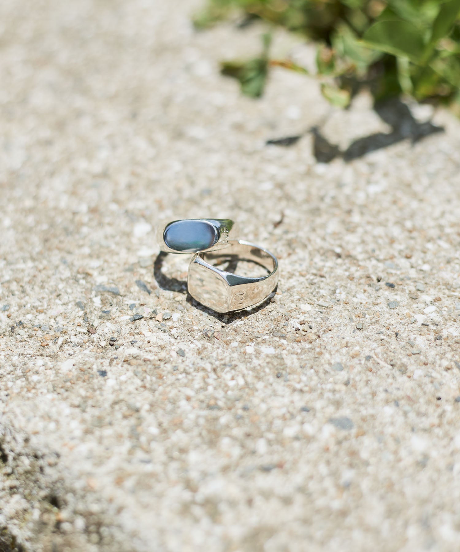 SIGNET RING