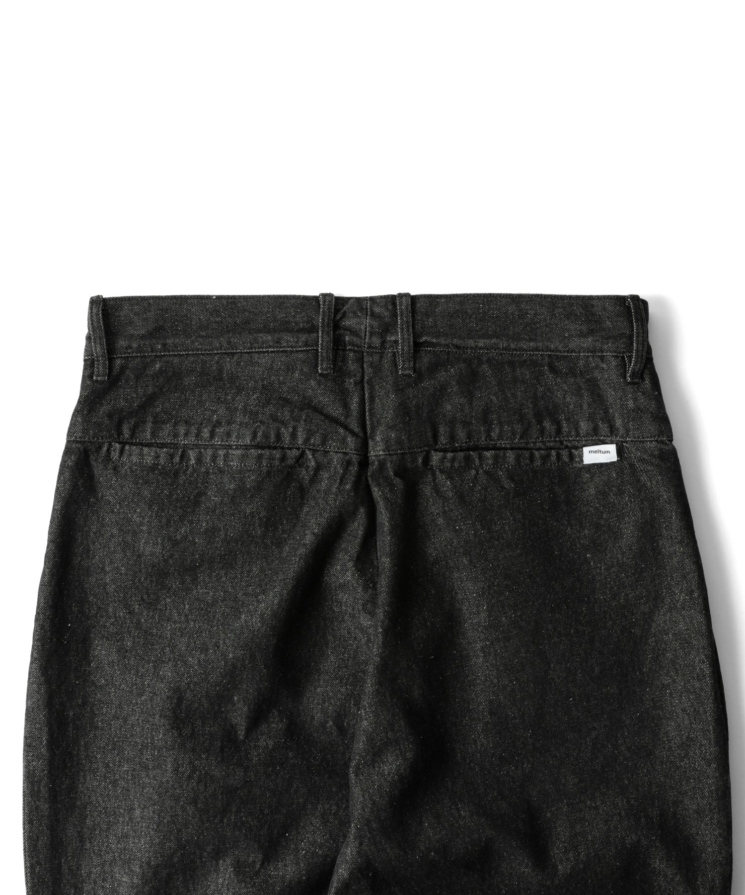 2TUCK TAPERED DENIM