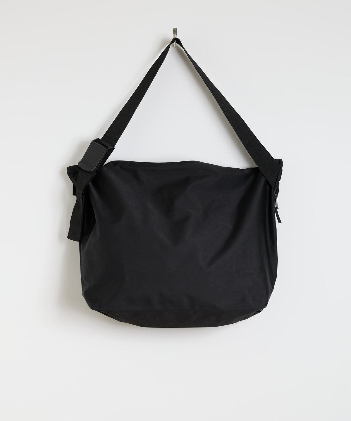 【SAMPLE SALE】NYLON MESSENGER BAG (BLACK×ORANGE)