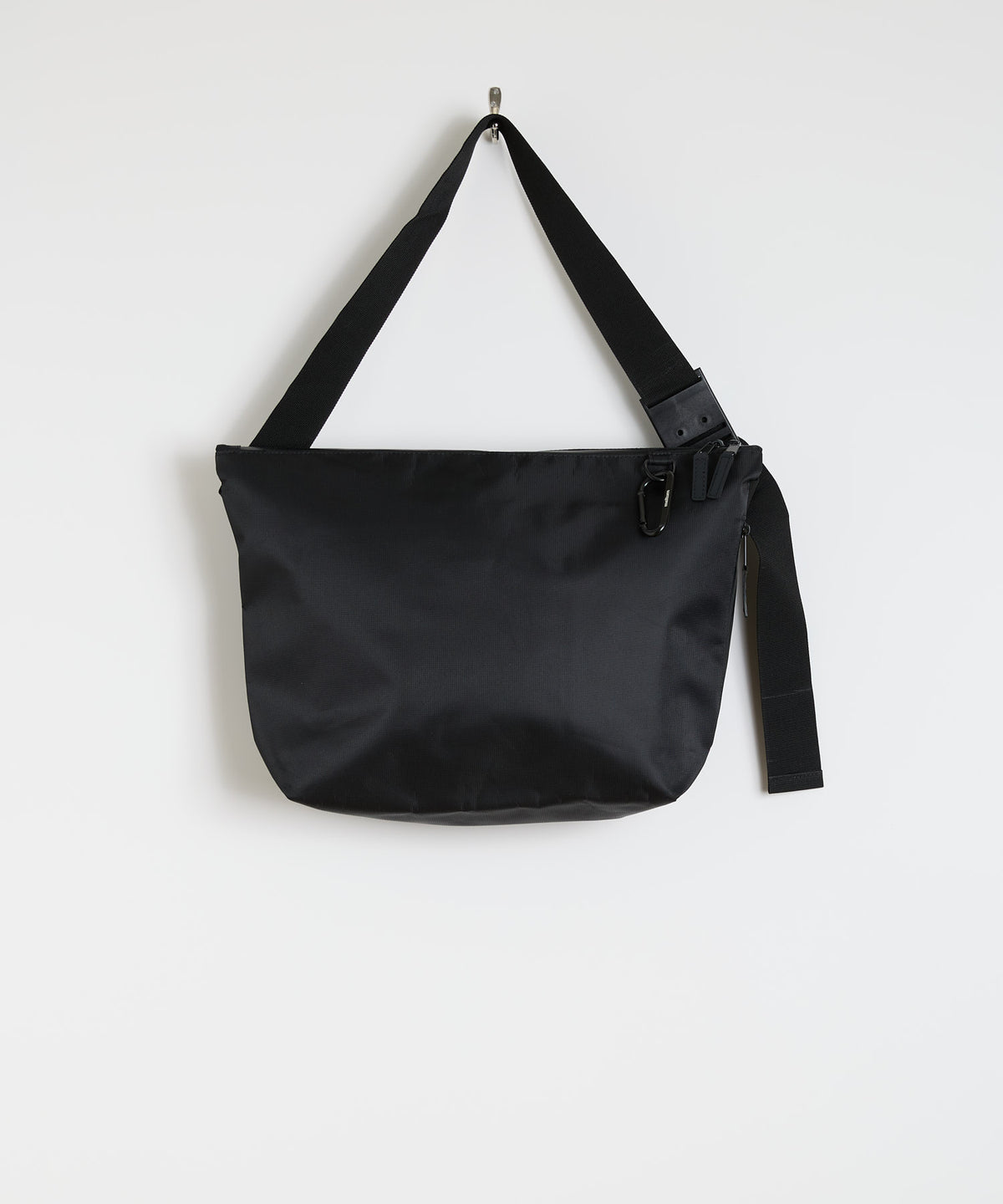 【SAMPLE SALE】NYLON MESSENGER BAG(M)