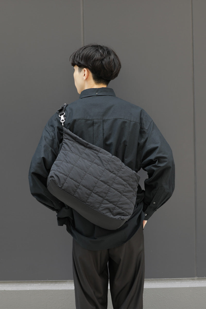 QUILTING POUCH SHOULDER BAG
