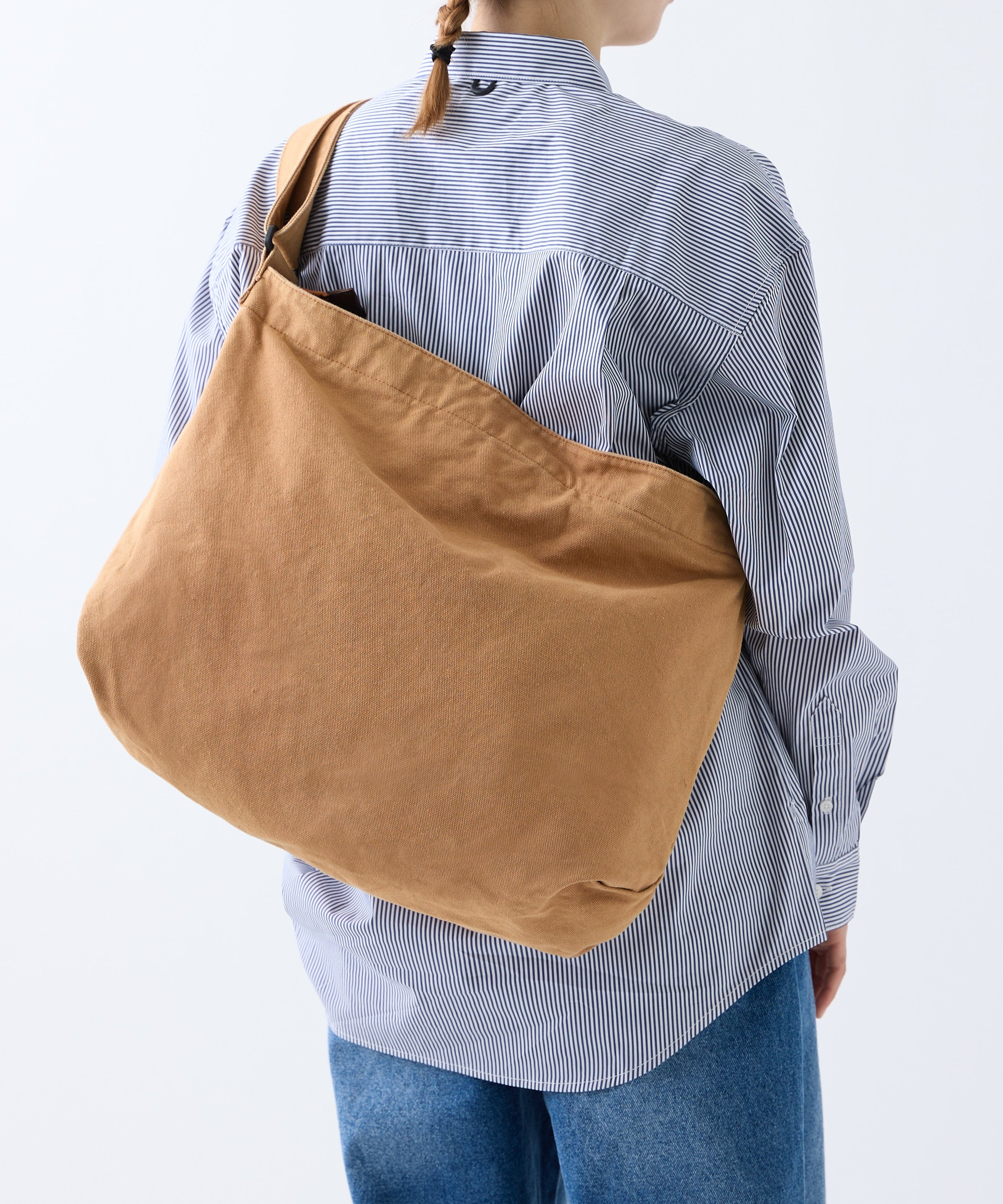 canvas shoulder bag