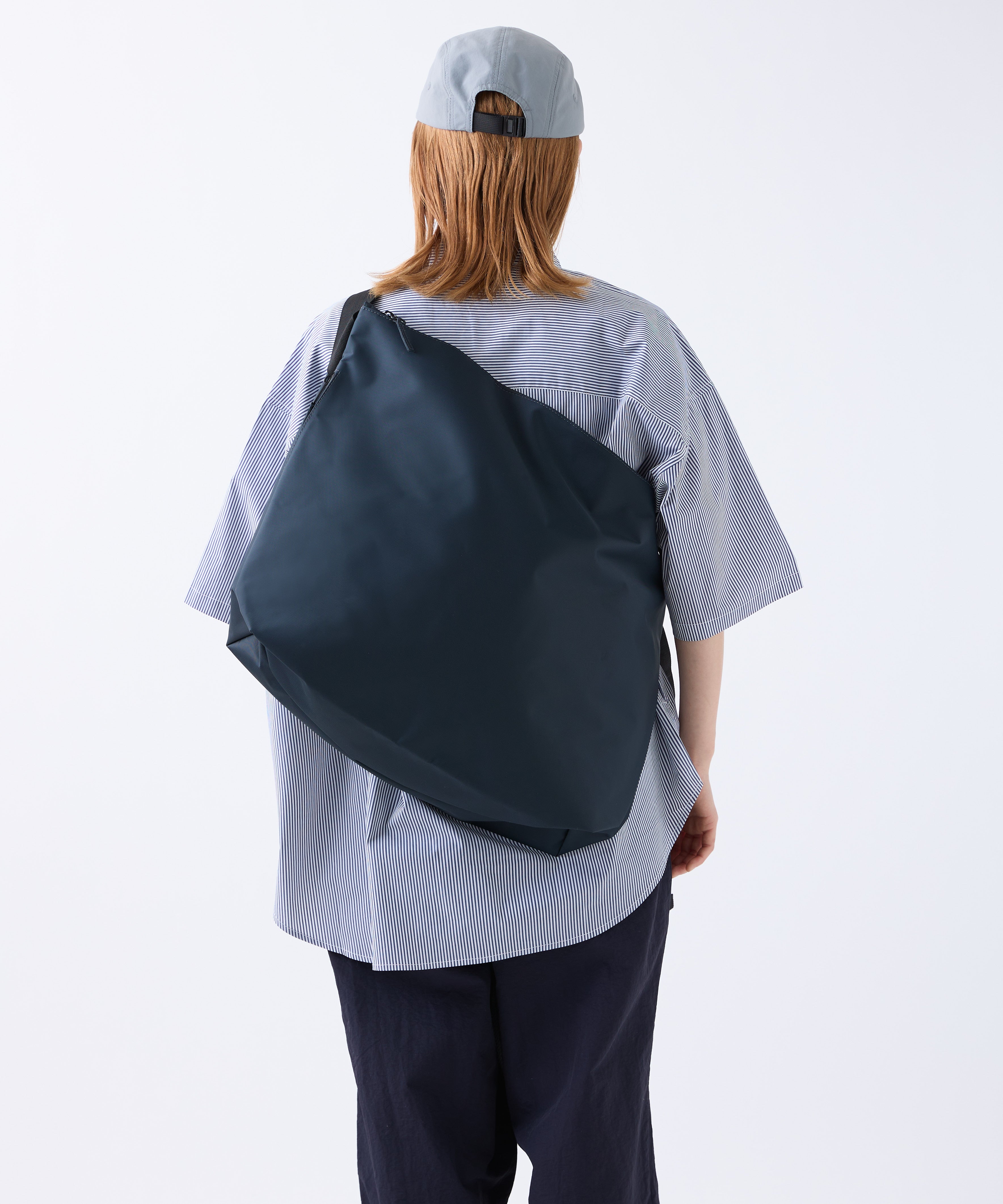 NYLON MESSENGER BAG