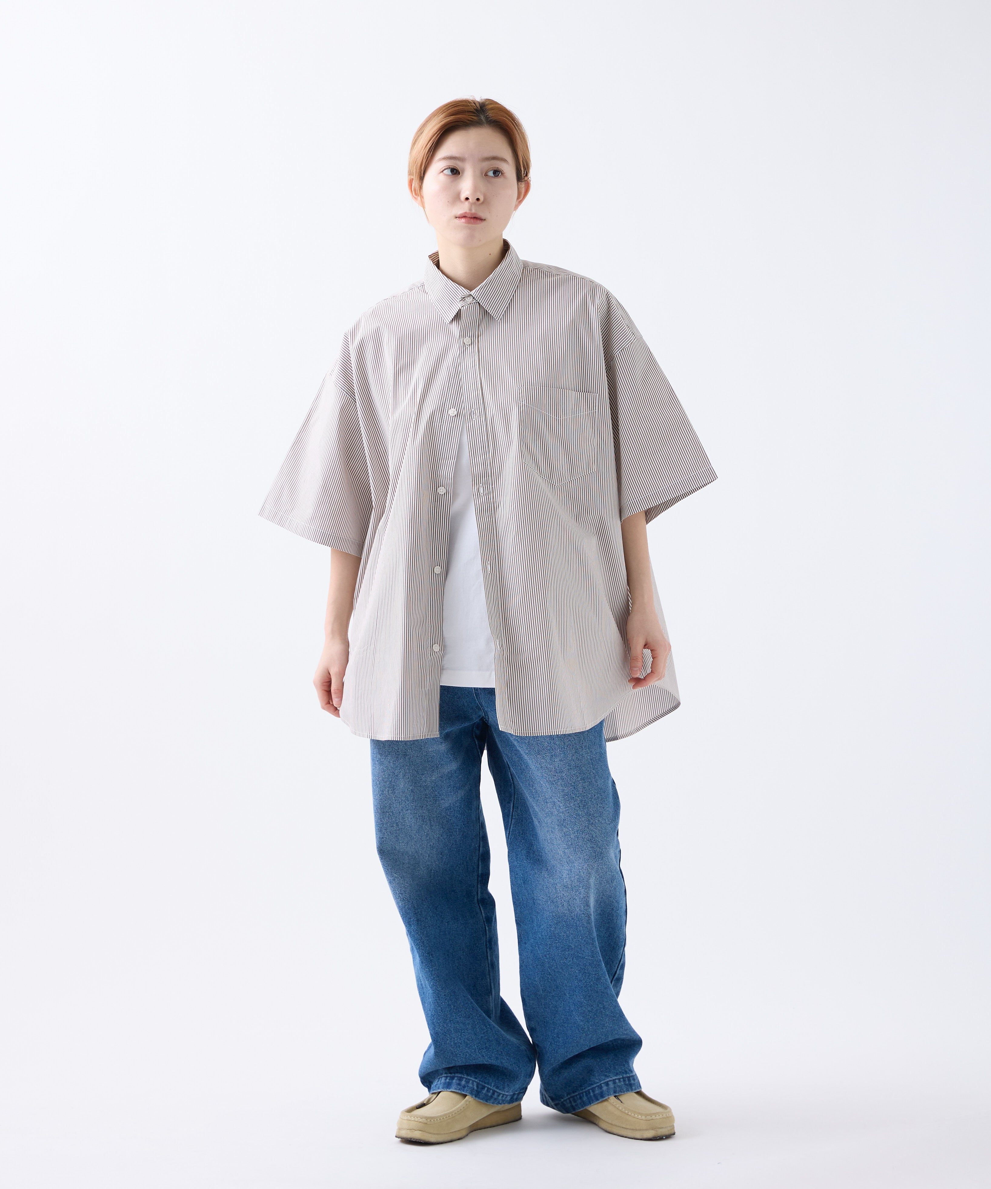 宽松条纹短袖衬衫