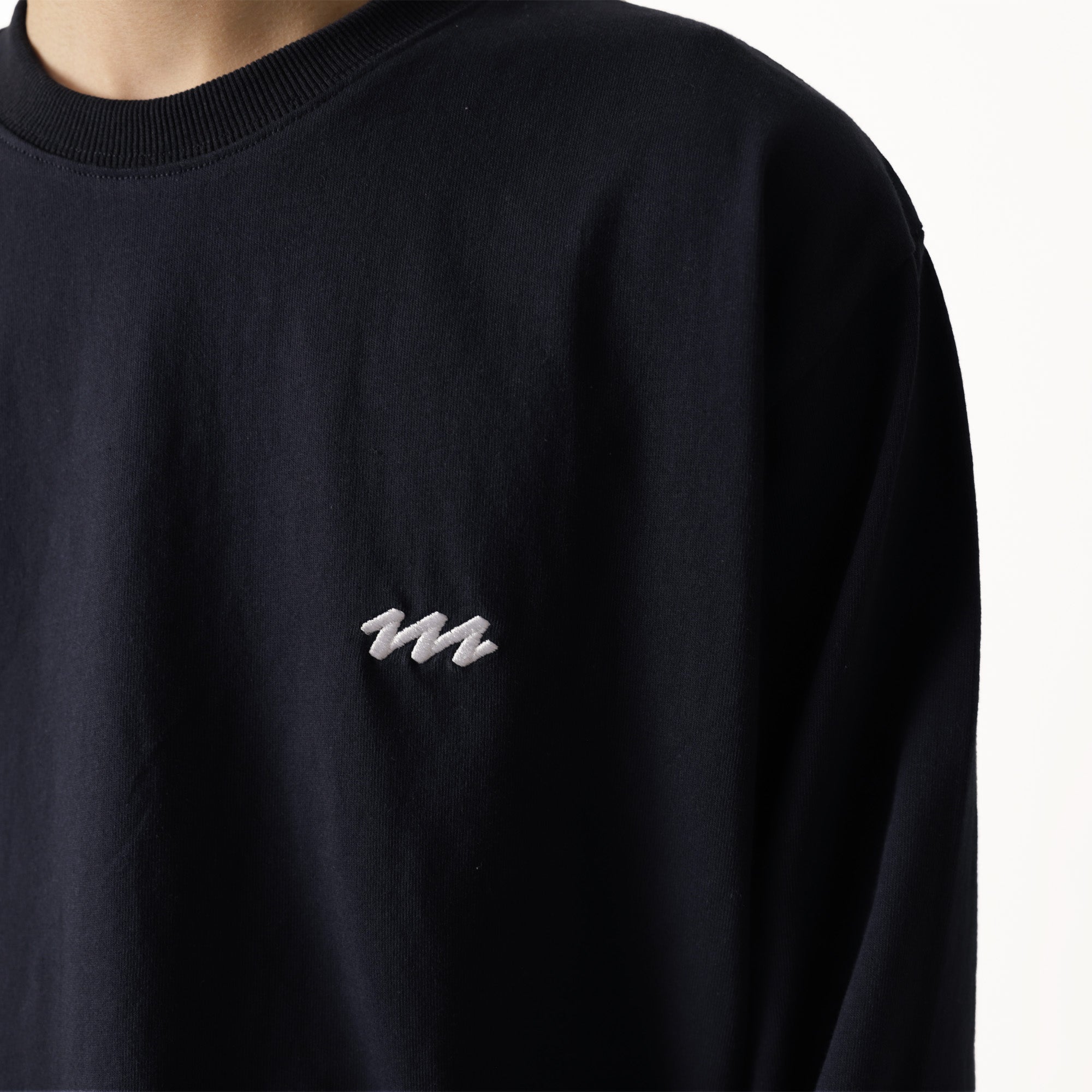 BASIC LOGO LONG SLEEVE TEE