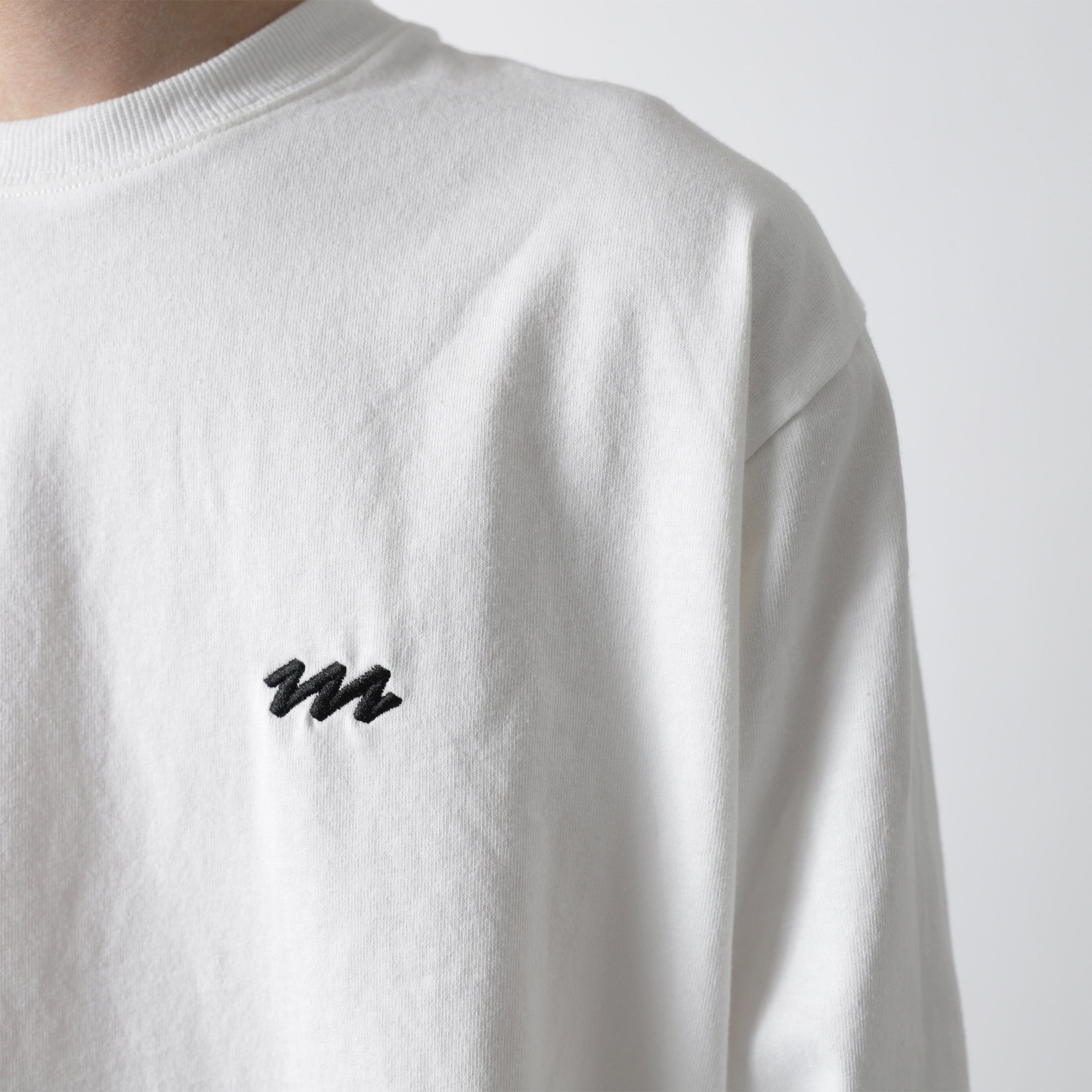 BASIC LOGO LONG SLEEVE TEE