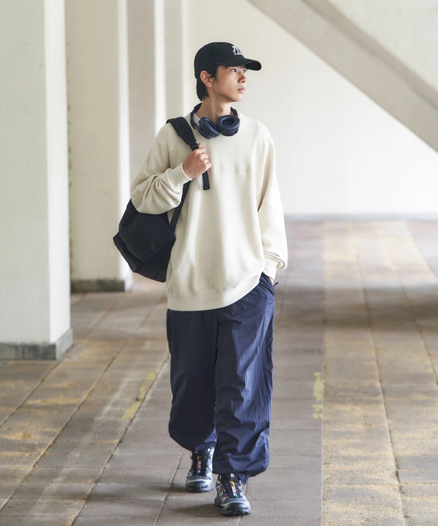 meltum × RUSSELL ATHLETIC CAP SHOULDER SWEATSHIRT