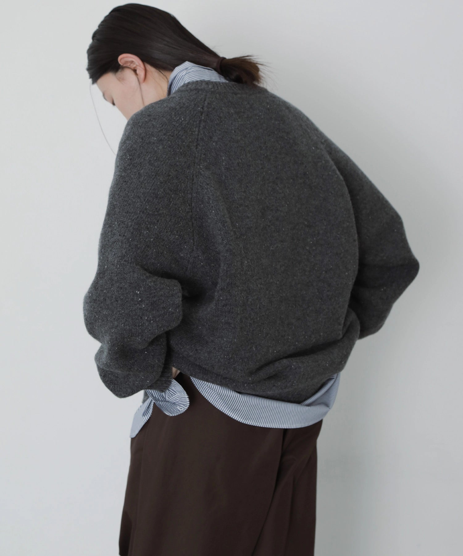 WOOL CREWNECK KNIT【CHARCOAL】