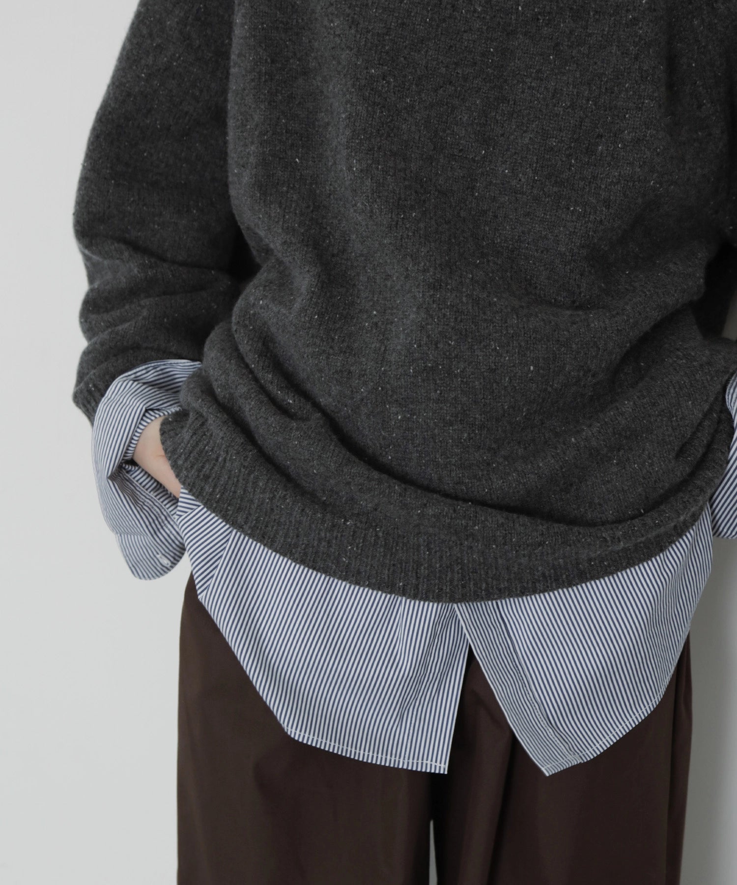 WOOL CREWNECK KNIT【CHARCOAL】