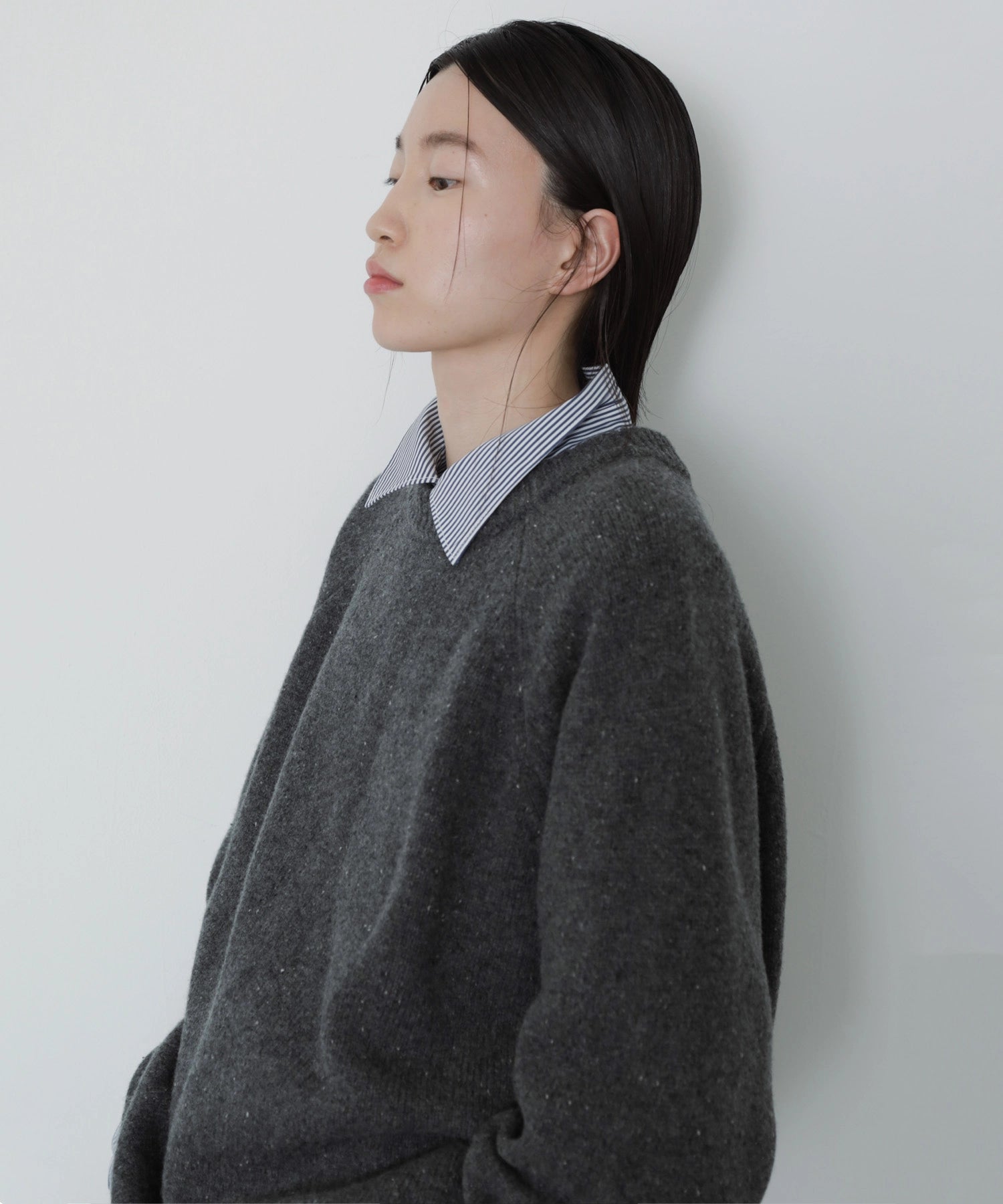 WOOL CREWNECK KNIT【CHARCOAL】