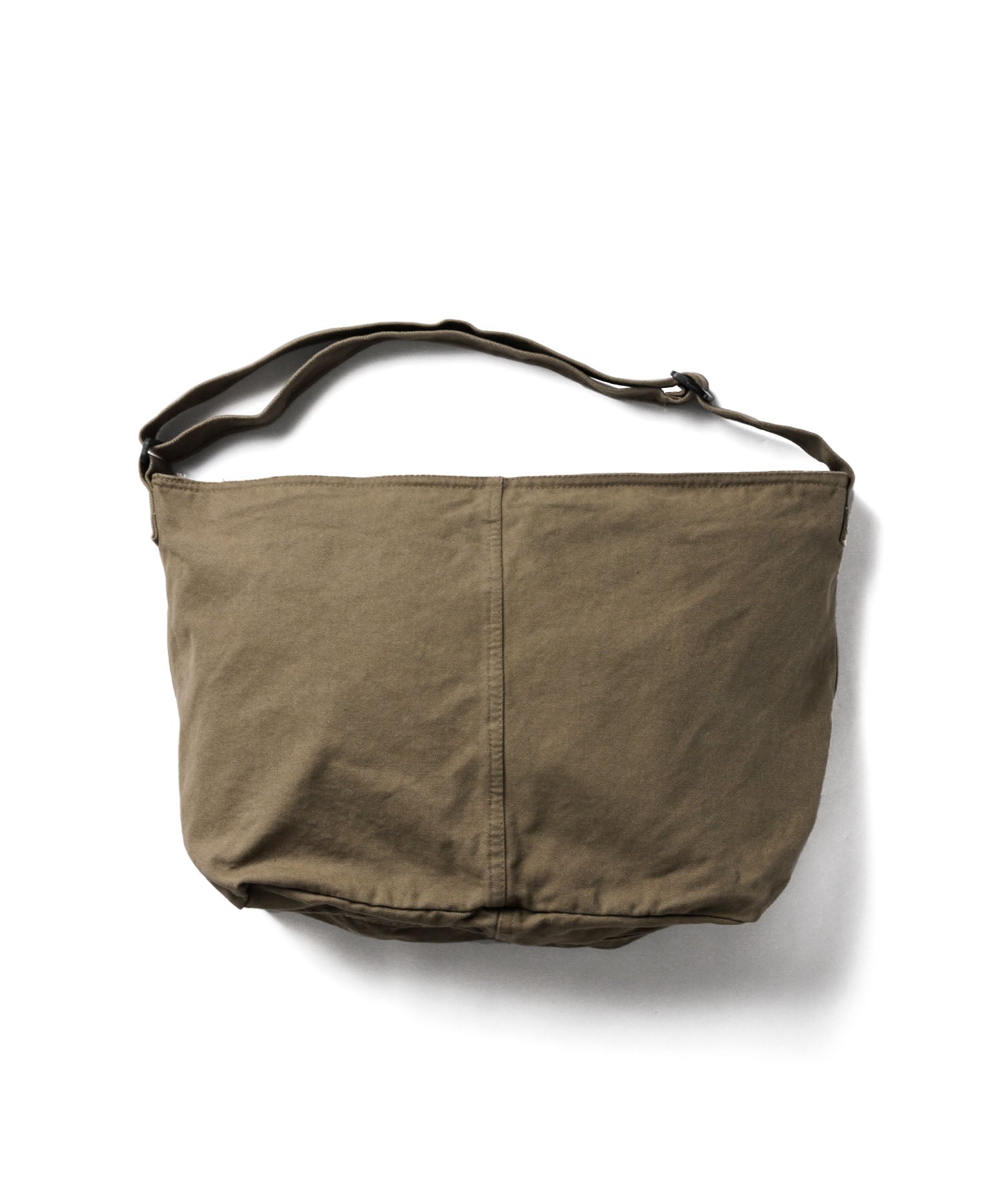 CANVAS MESSENGER BAG