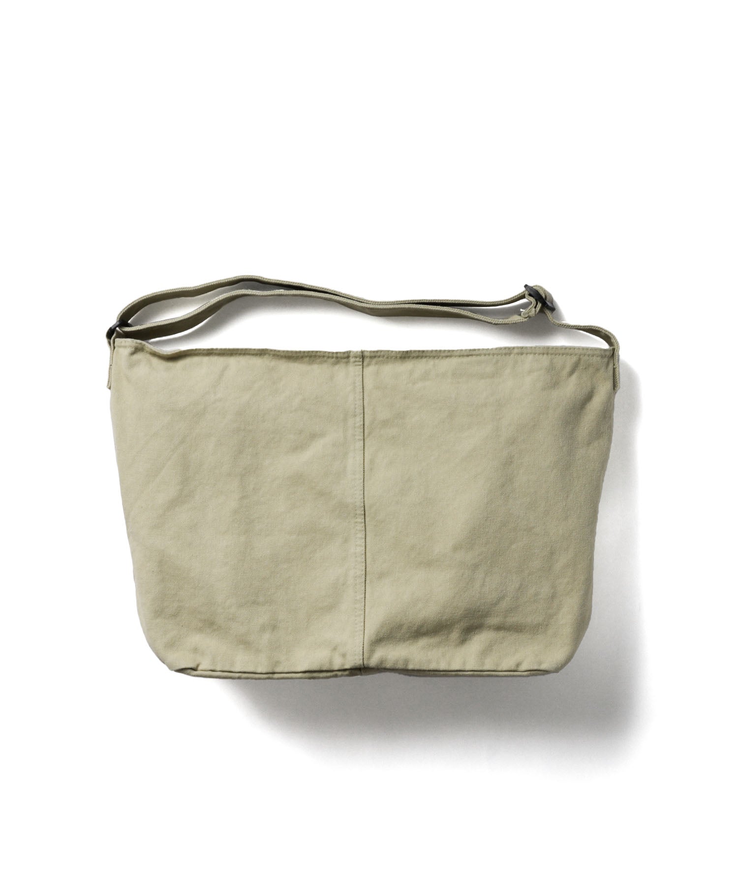 CANVAS MESSENGER BAG