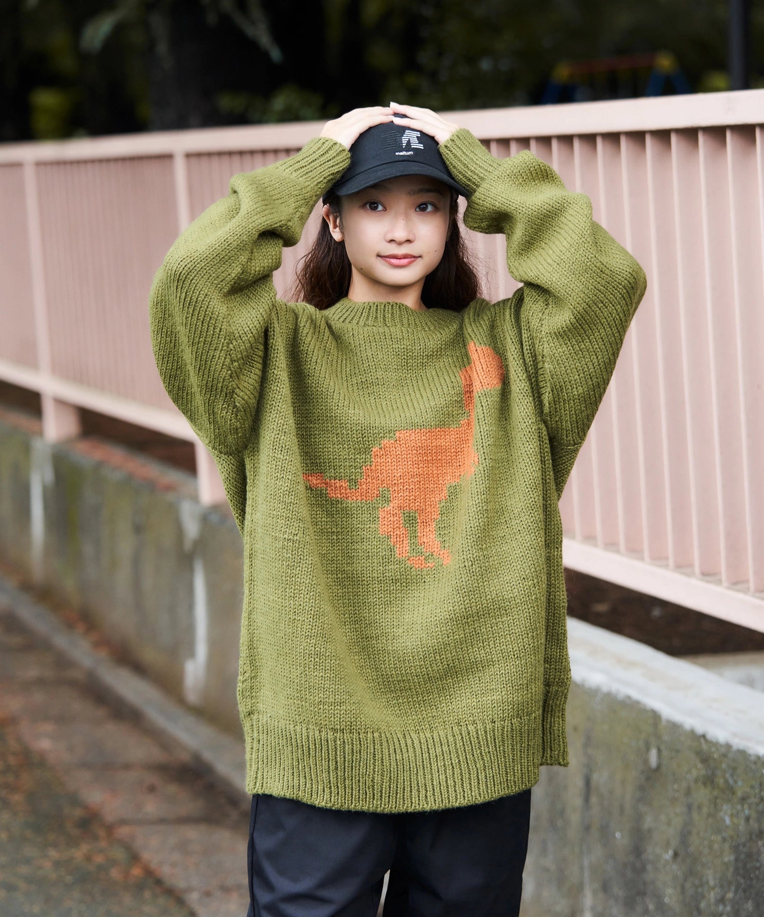 HAND KNIT (DINOSAUR) 【OLIVE】