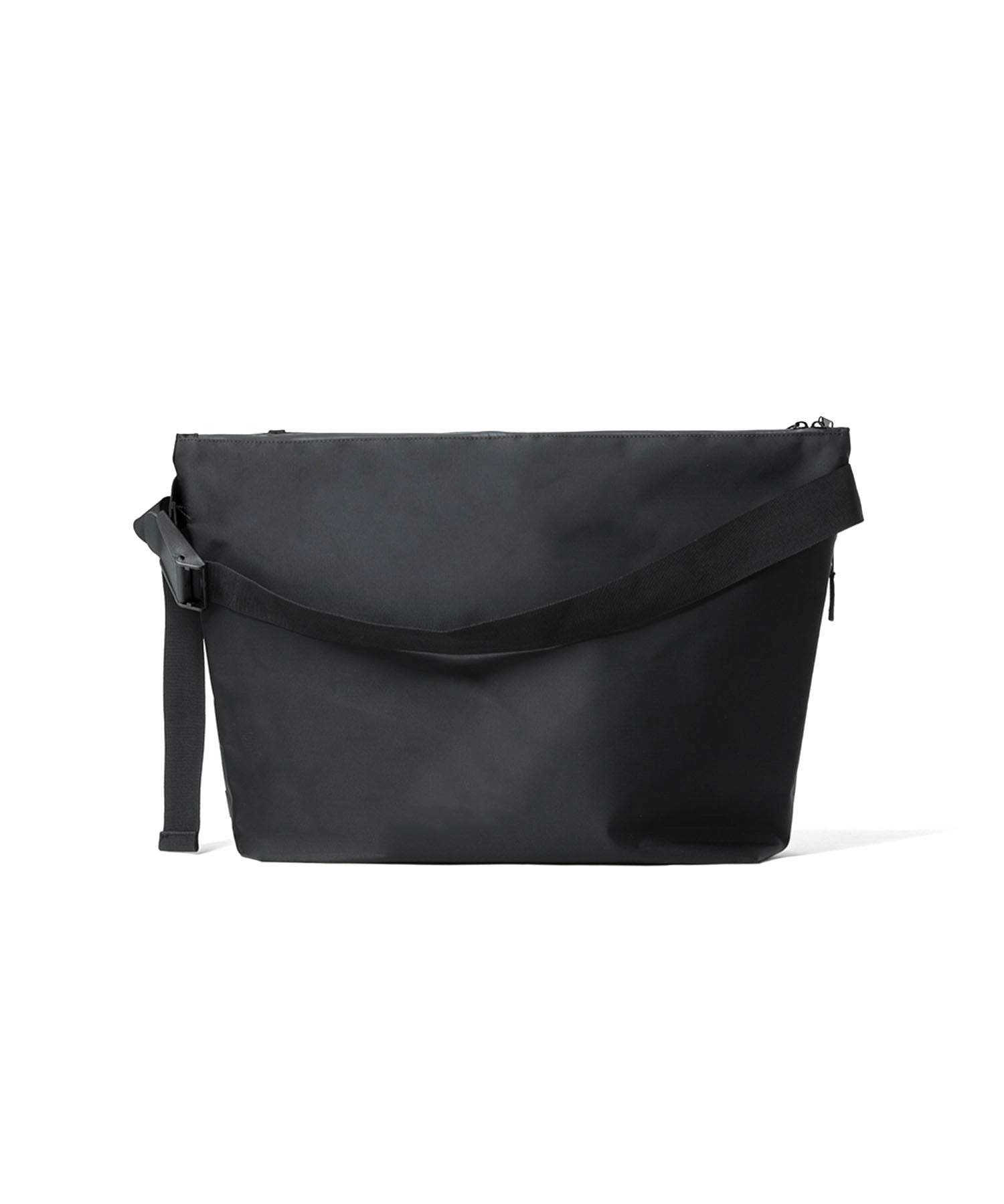 NYLON MESSENGER BAG 