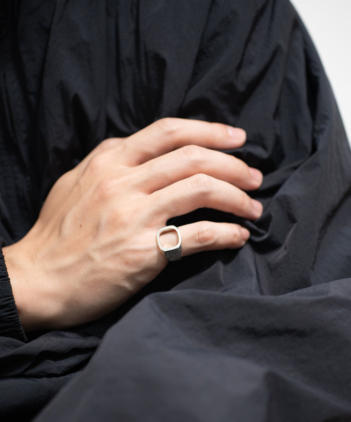 SIGNET OPEN RING