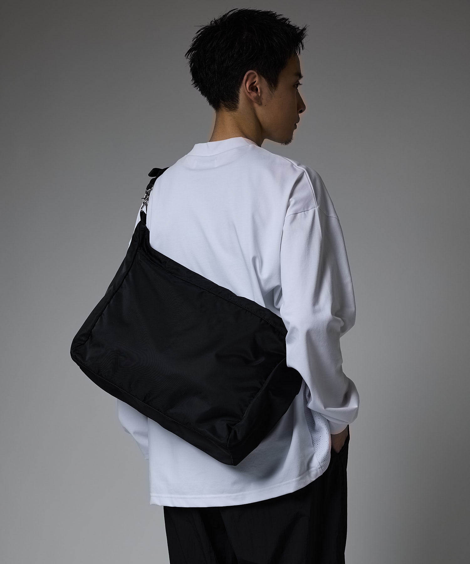 【新品未使用】 meltum POUCH SHOULDER BAG POUCH SHOULDER BAG