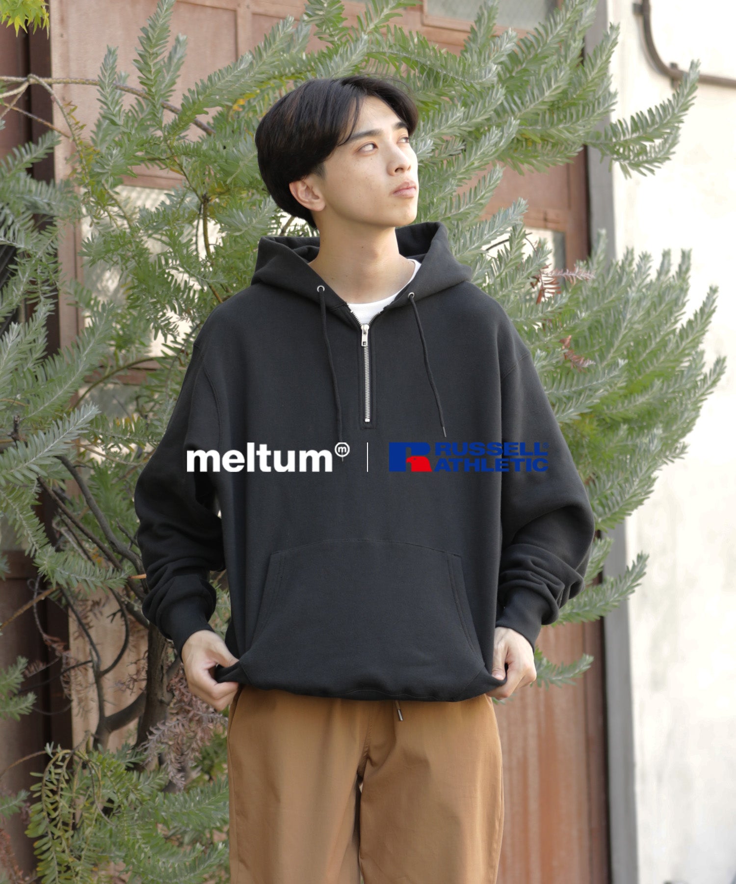 meltum × RUSSELL ATHLETIC HALFZIP SWEATHOODIE