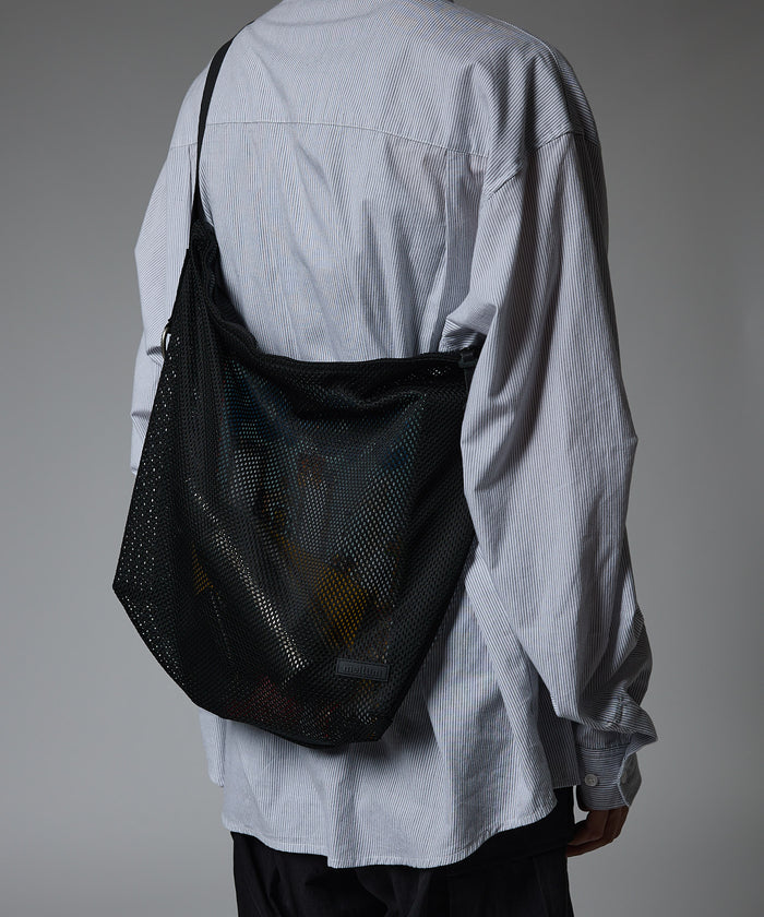 MESH SHOULDER BAG