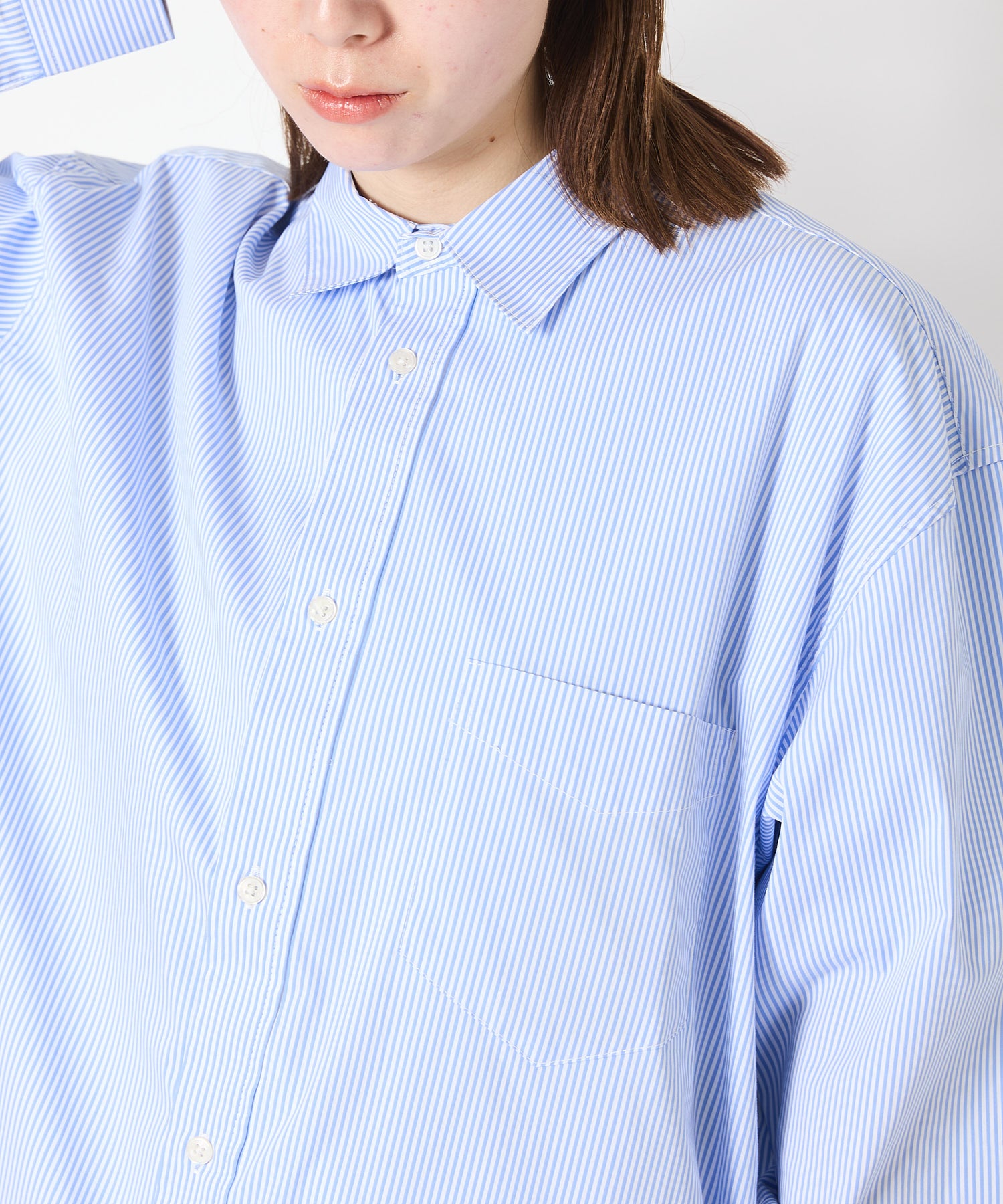 宽松条纹长袖衬衫