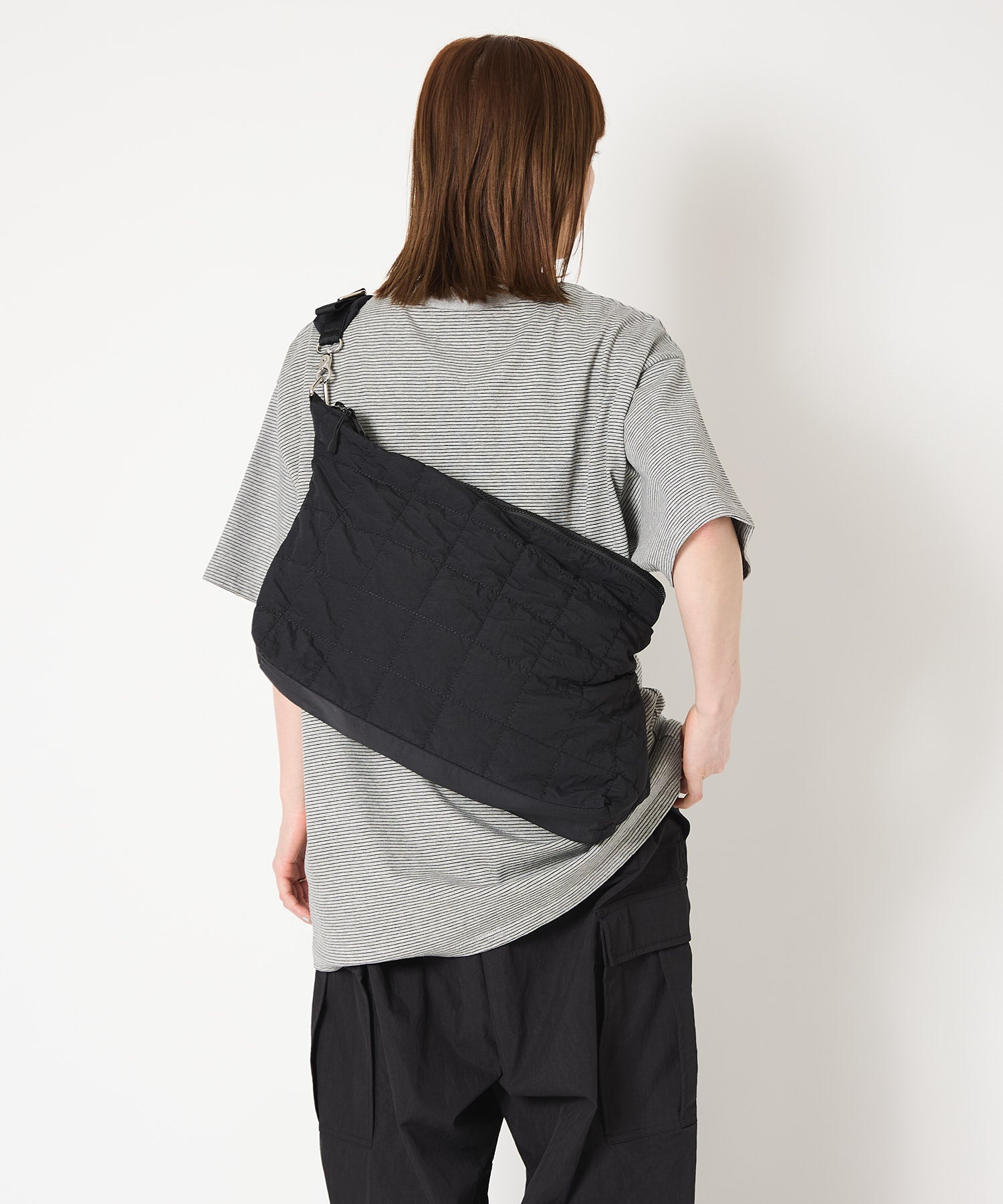 绗缝小袋单肩包