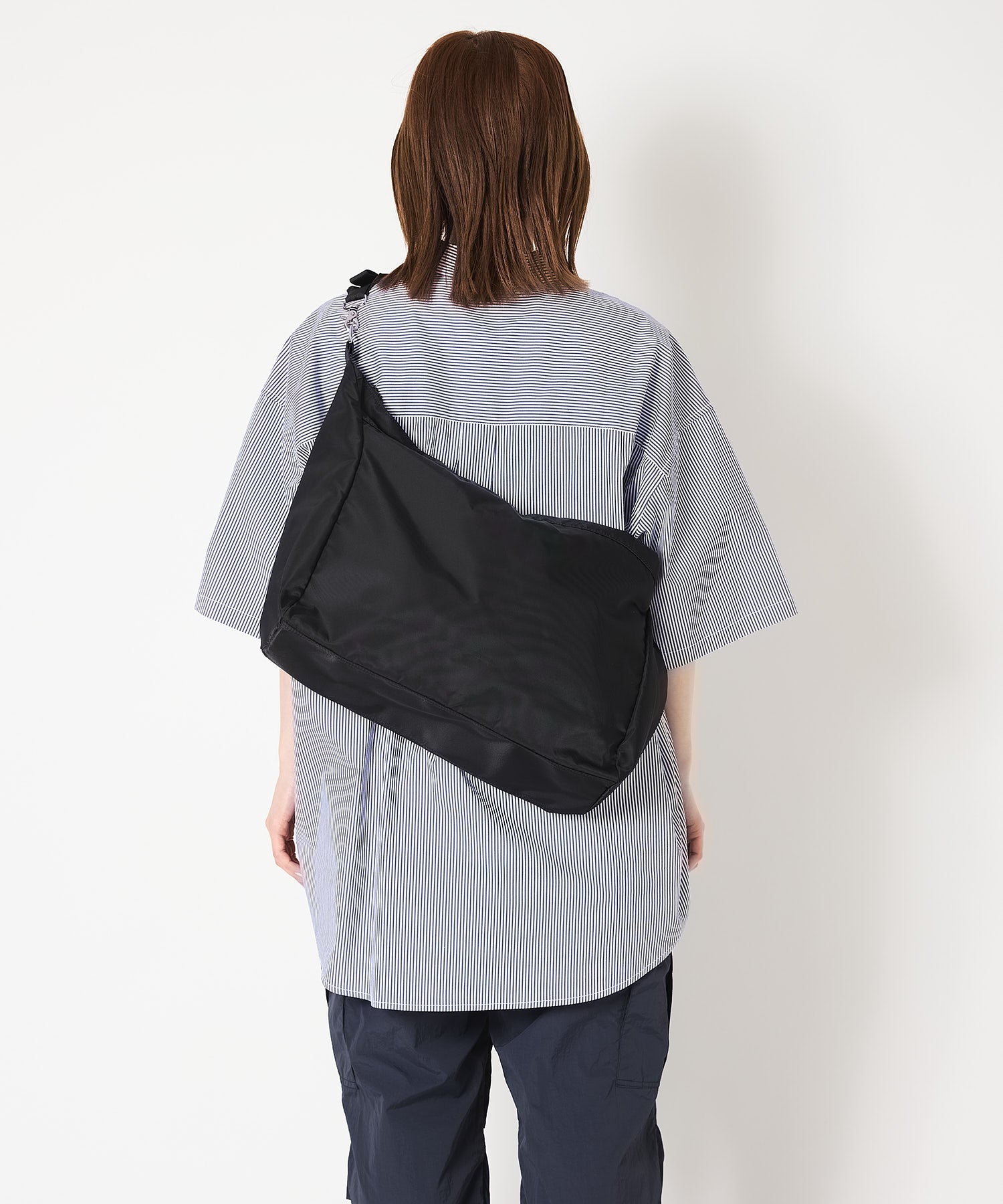POUCH SHOULDER BAG
