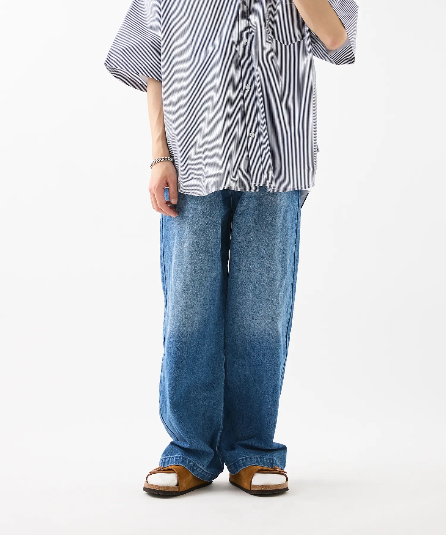 LOOSE FIT DENIM