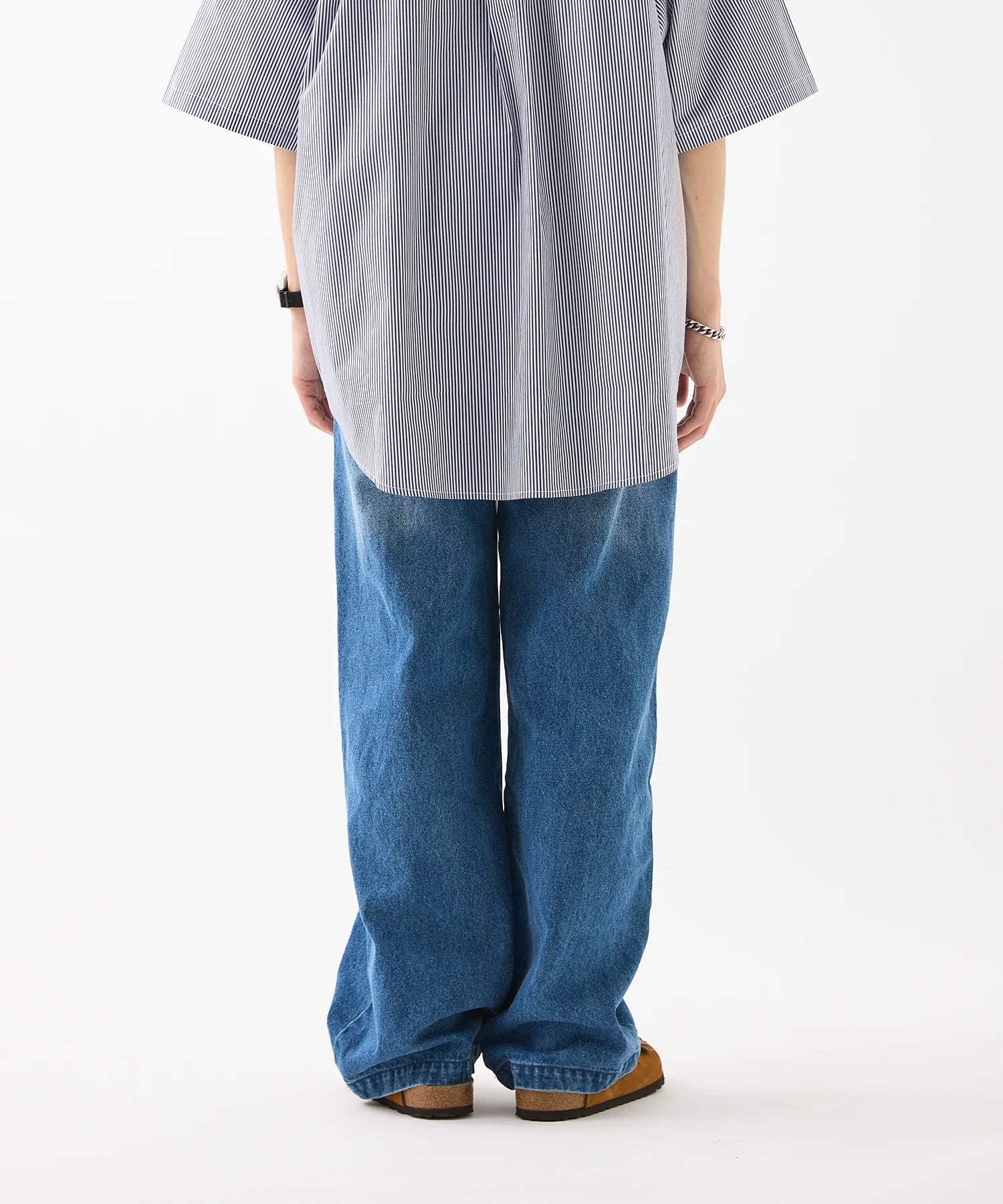 LOOSE FIT DENIM