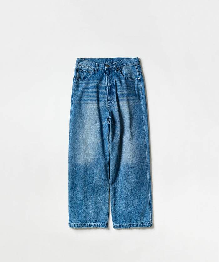 LOOSE FIT DENIM