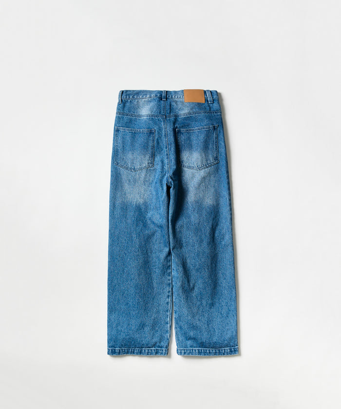 LOOSE FIT DENIM