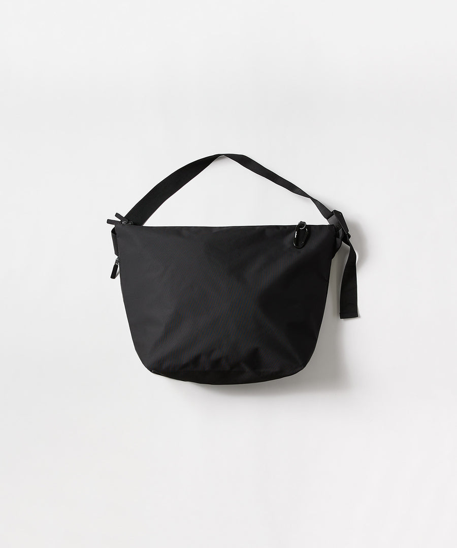 NYLON MESSENGER BAG