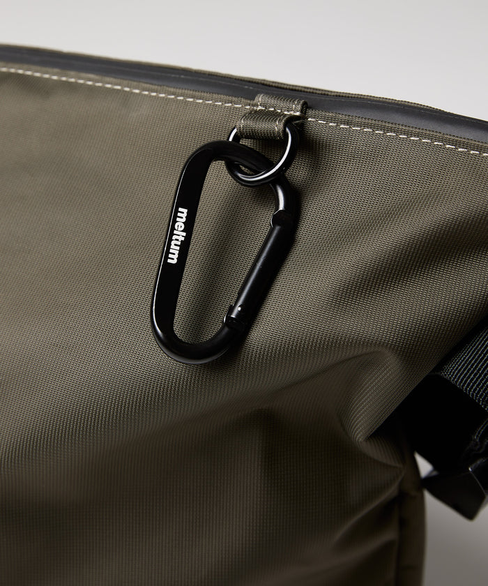 NYLON MESSENGER BAG