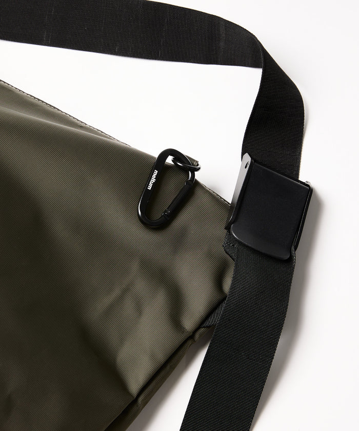 NYLON MESSENGER BAG