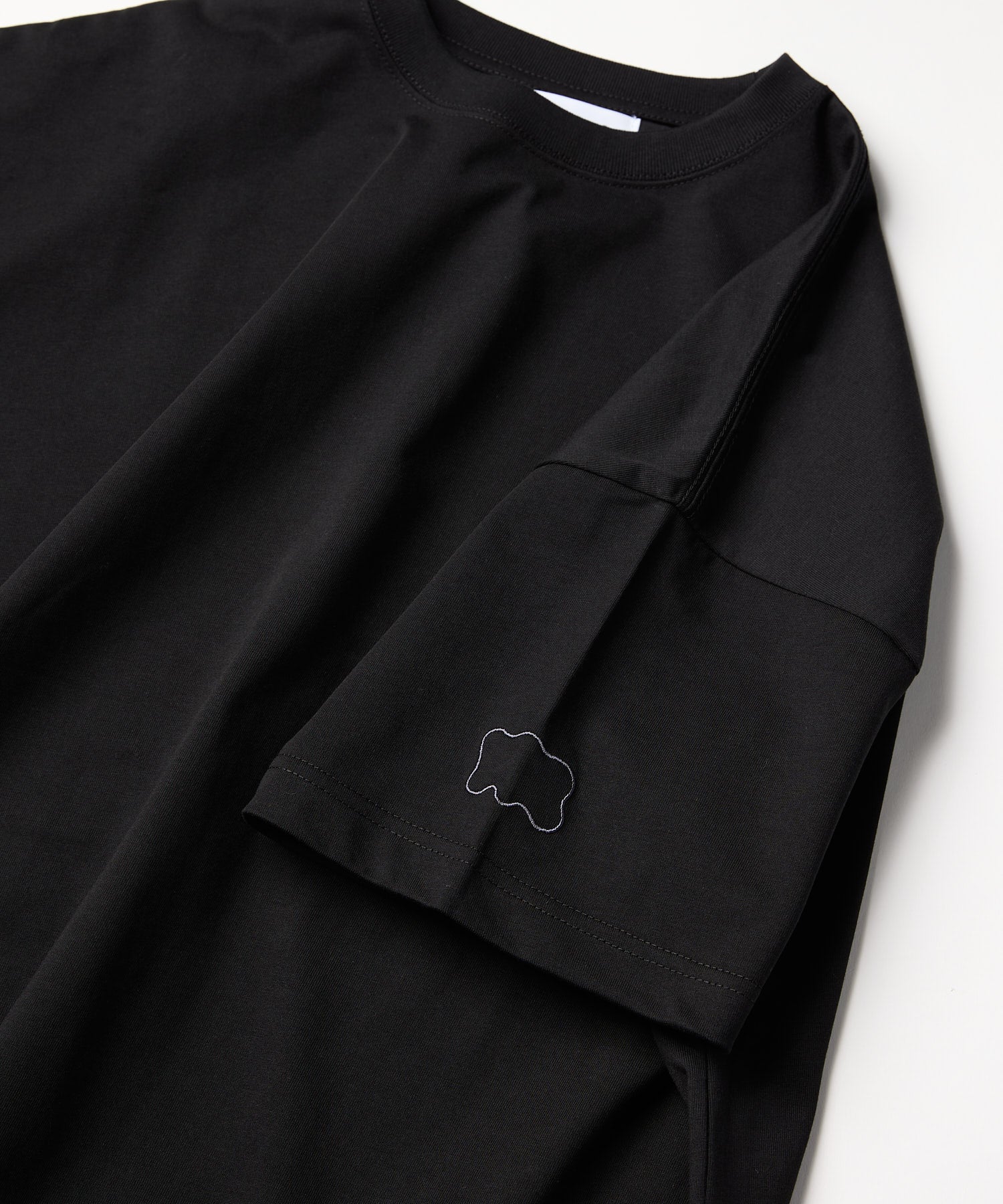 ×HIROKI KAWASAKI S/S TEE [EMB]
