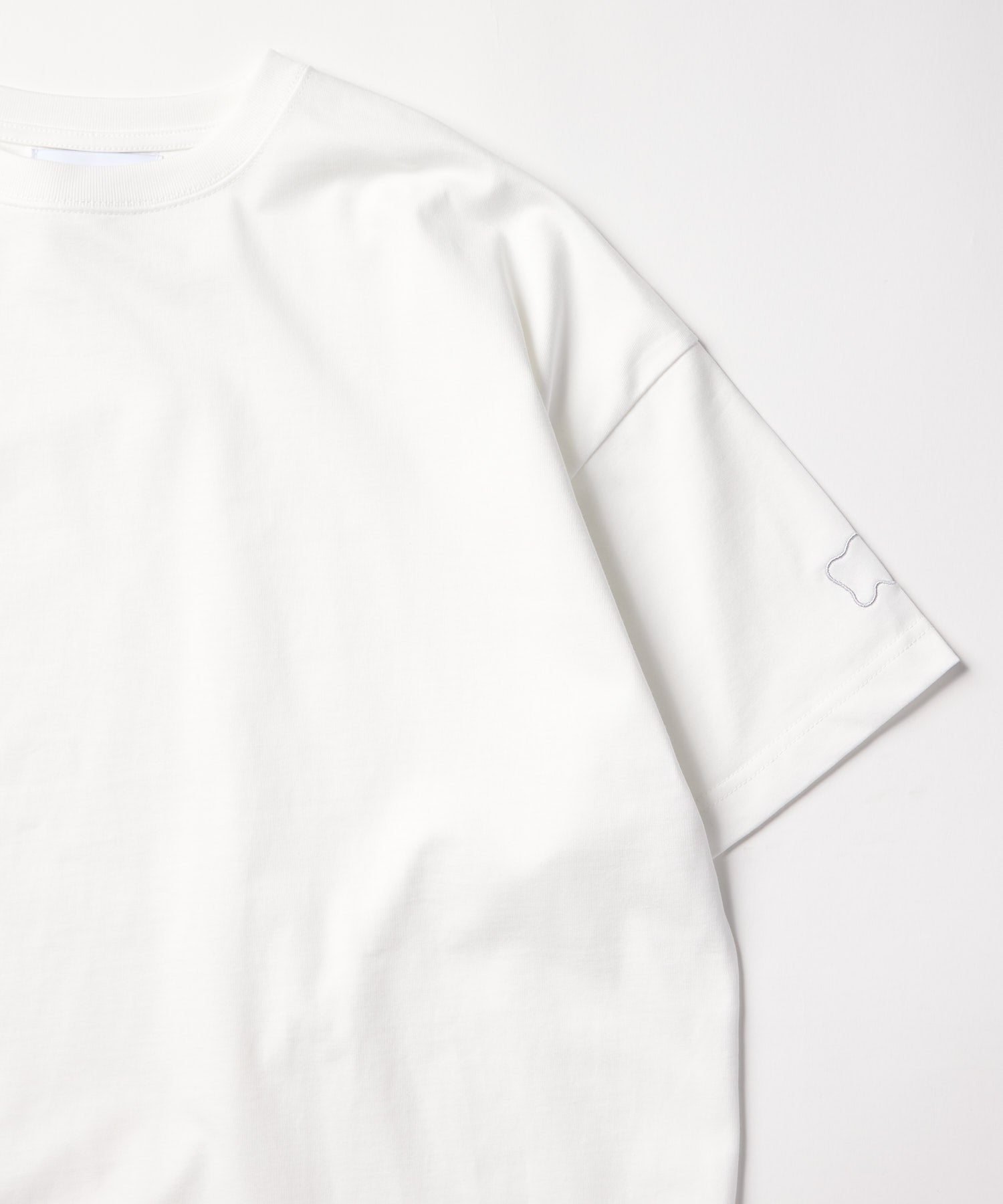 ×HIROKI KAWASAKI S/S TEE [EMB]
