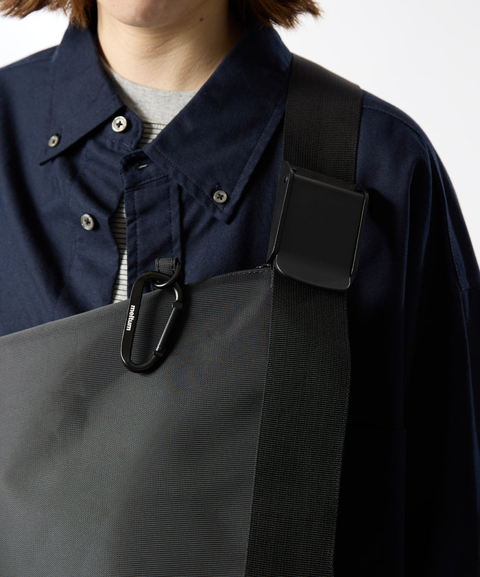 NYLON MESSENGER BAG(M)