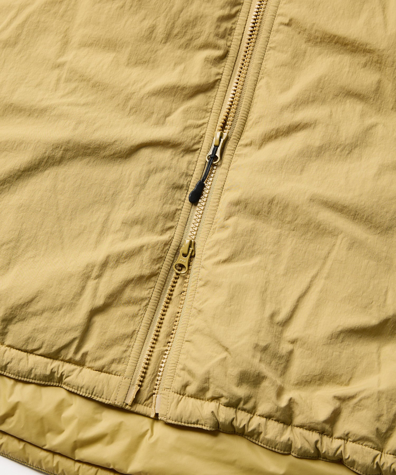 【10月中旬起重新发售】×WILDTHINGS 可拆卸填充夹克